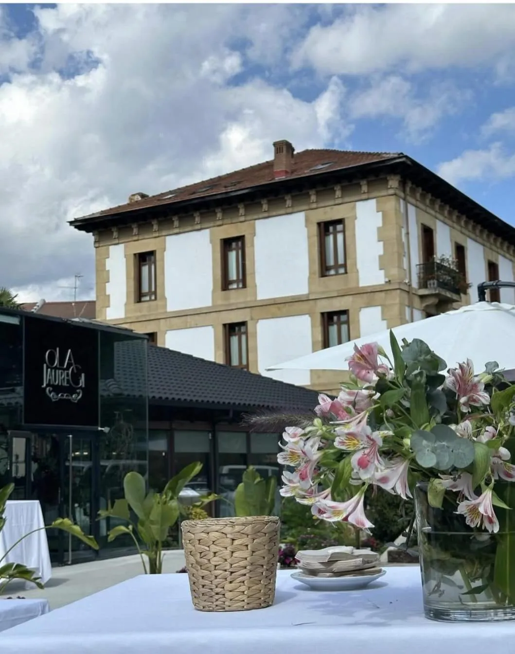 Property building in Hotel Olajauregi