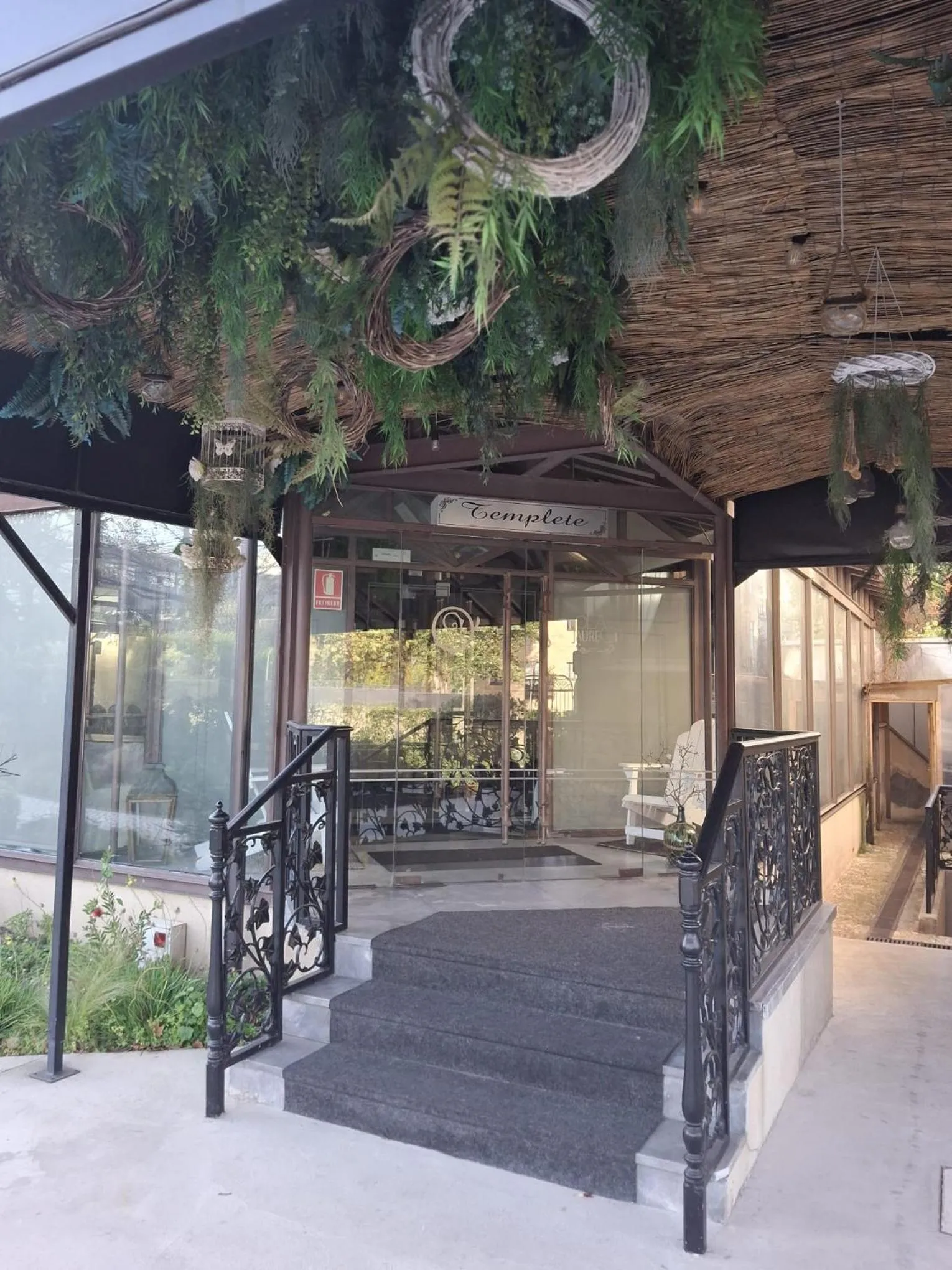 Restaurant/places to eat in Hotel Olajauregi