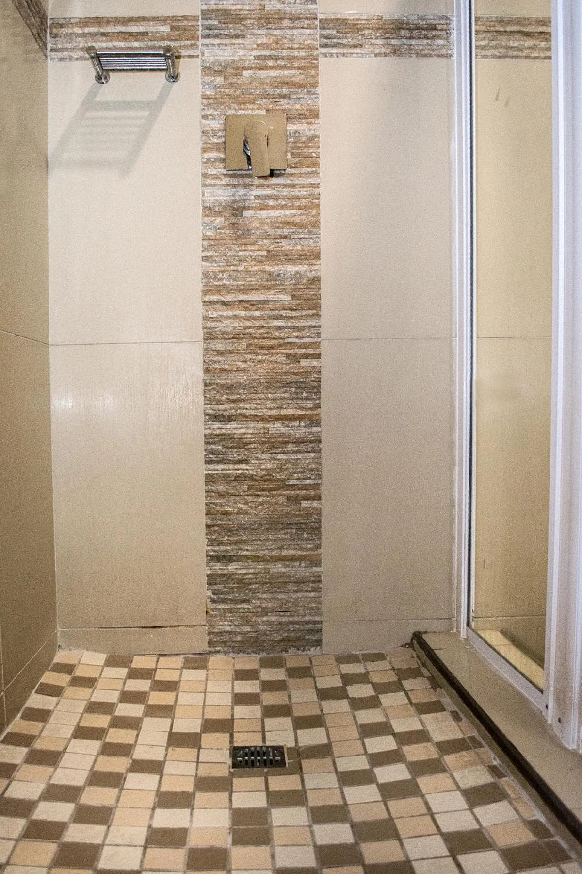 Shower in Bayside Hotel Pietermaritzburg