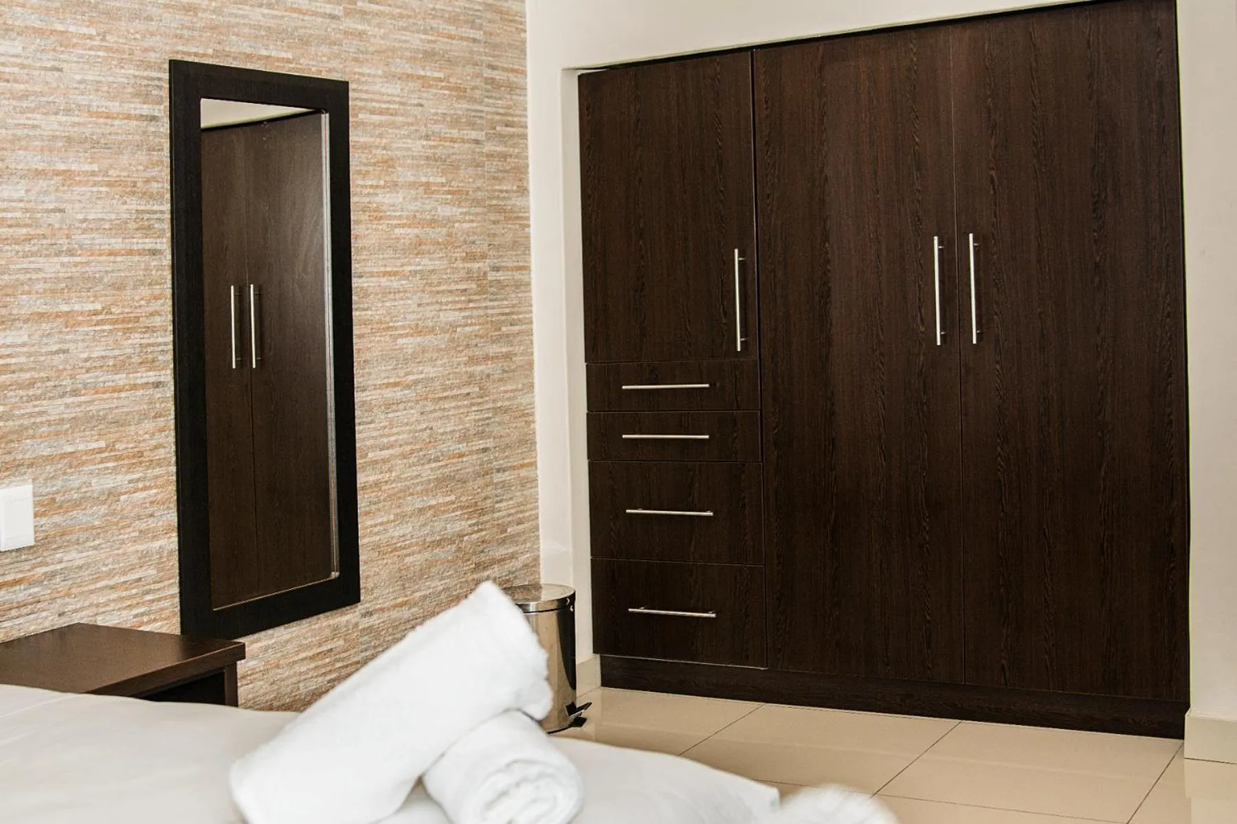 Bedroom, Bed in Bayside Hotel Pietermaritzburg