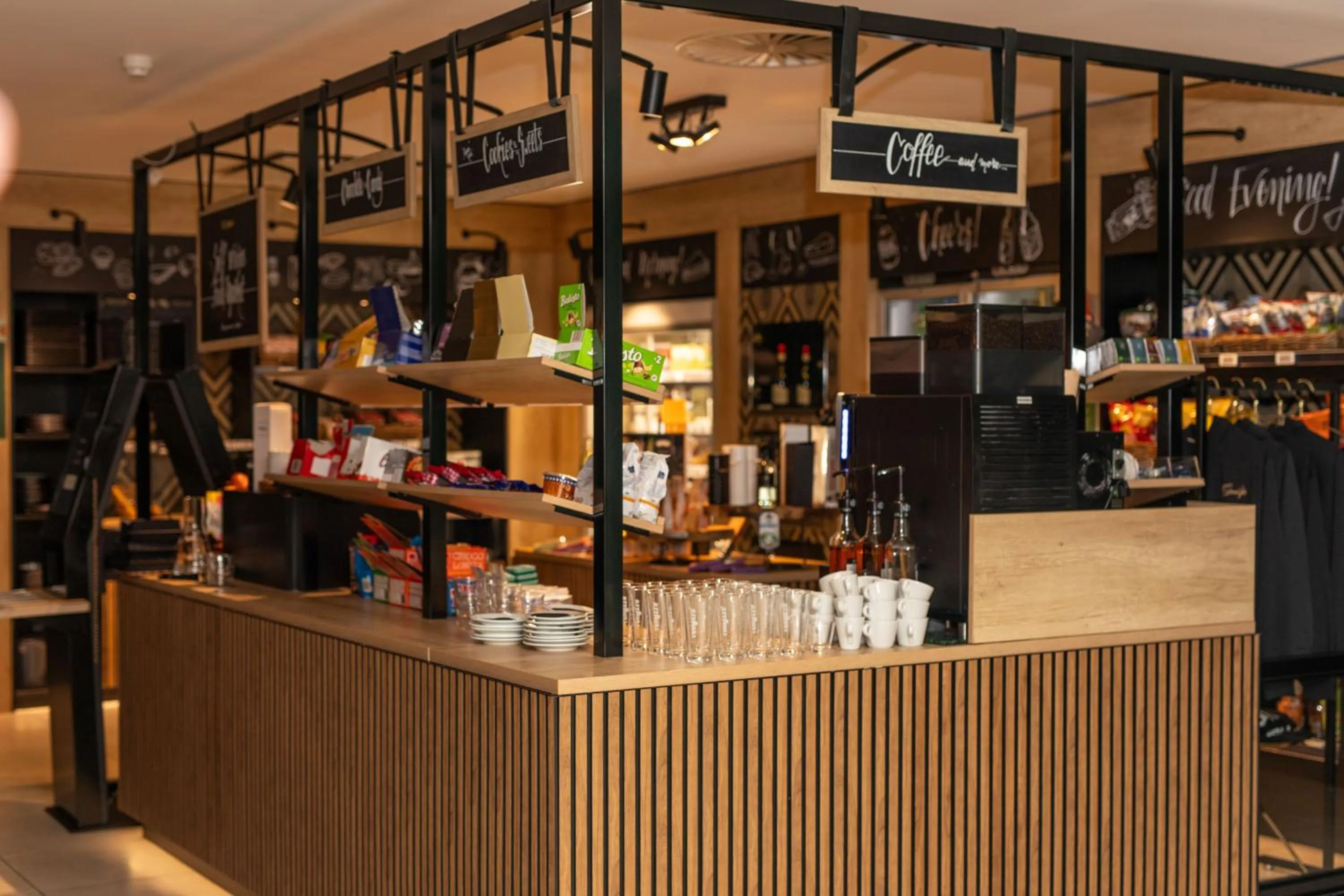 Restaurant/places to eat in The James Rotterdam