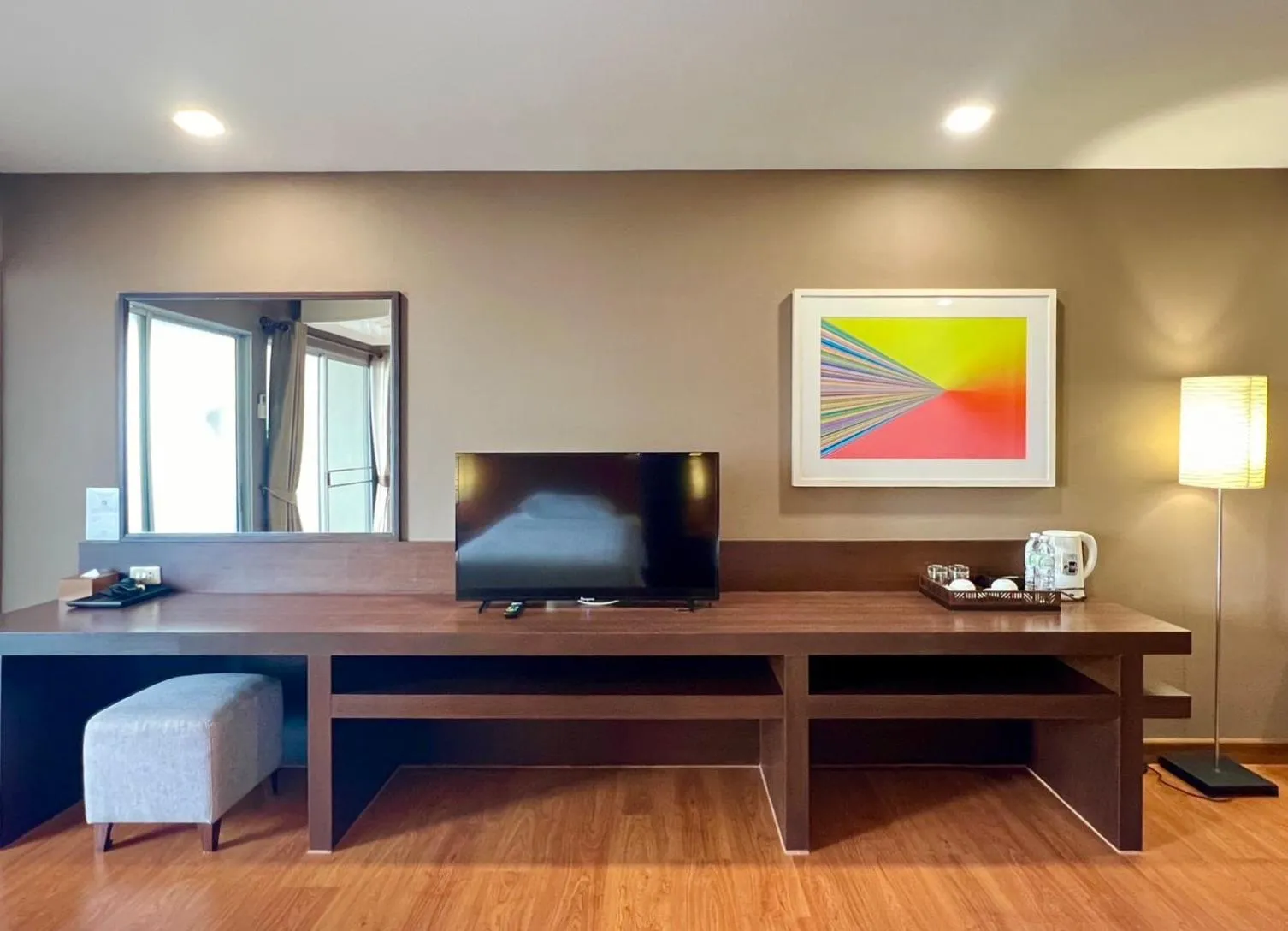 TV and multimedia in BU Place Hotel