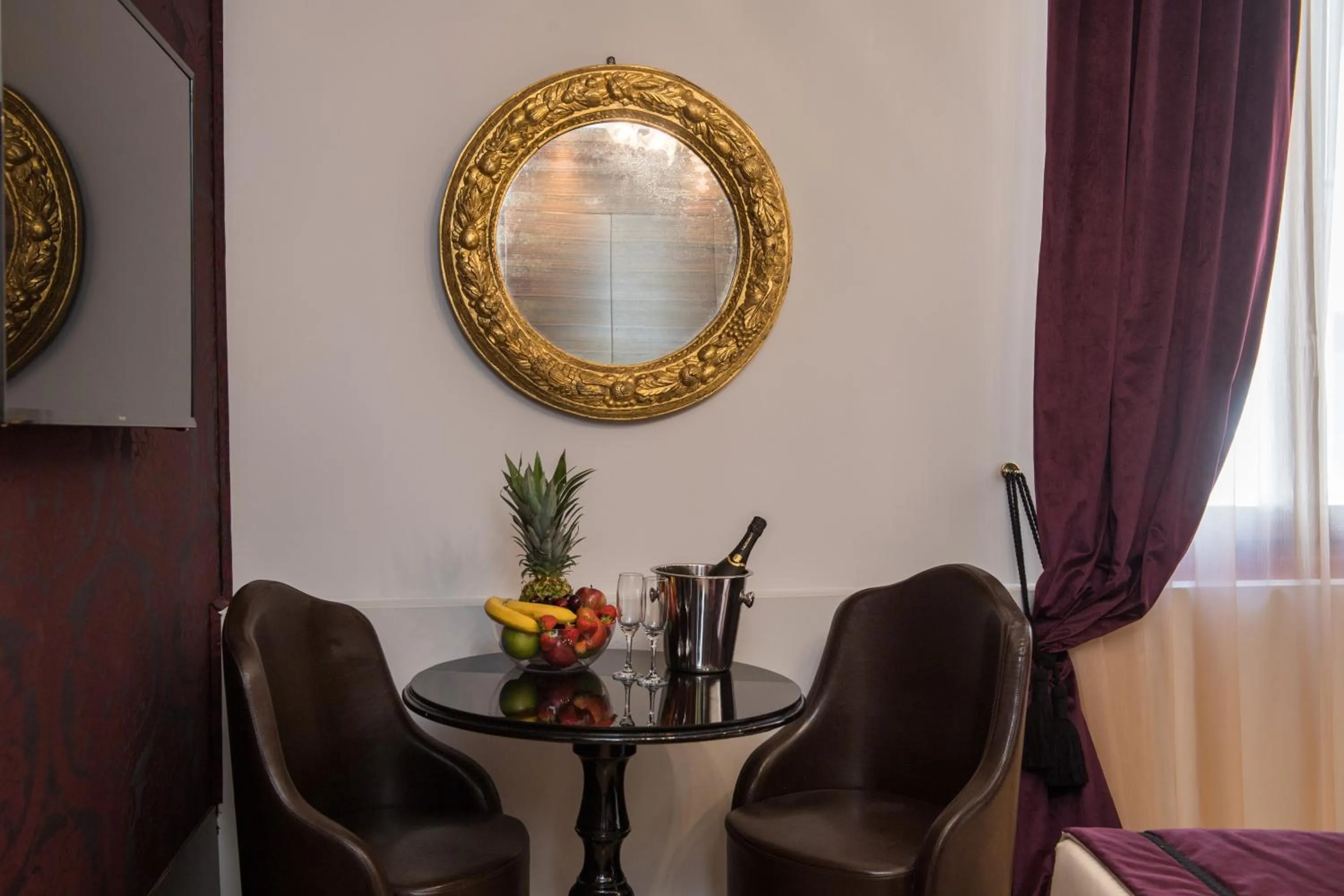 Bedroom in Locanda Leon Bianco on the Grand Canal