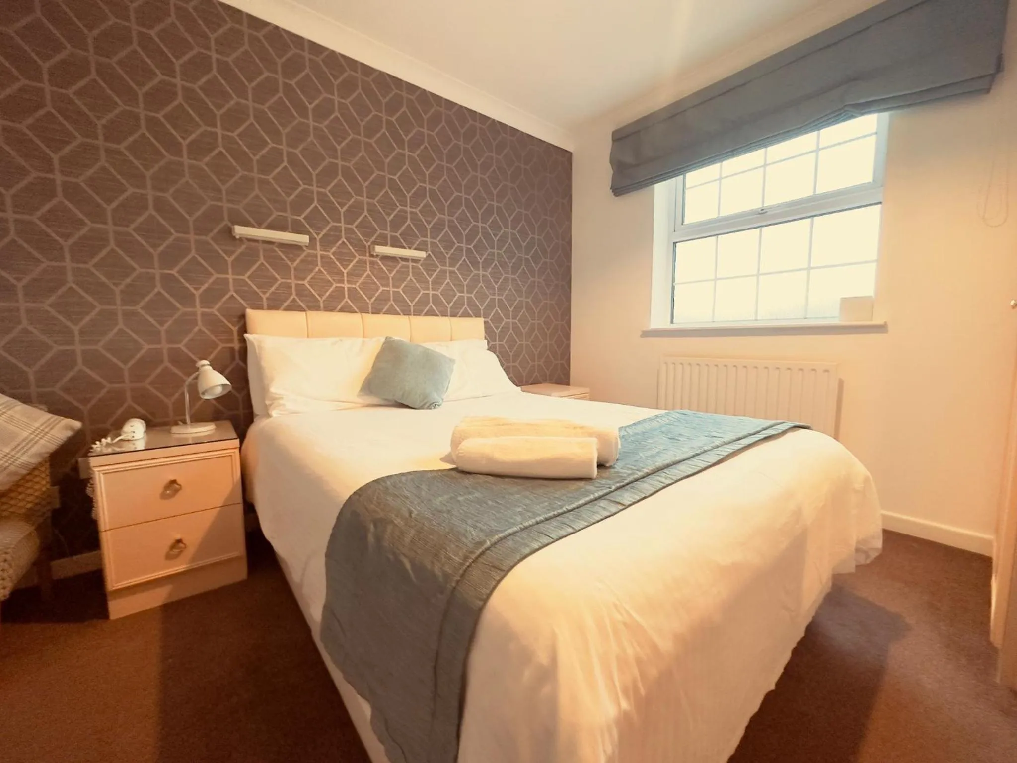 Bed in Pine Lodge Hotel & Restaurant Mansfield