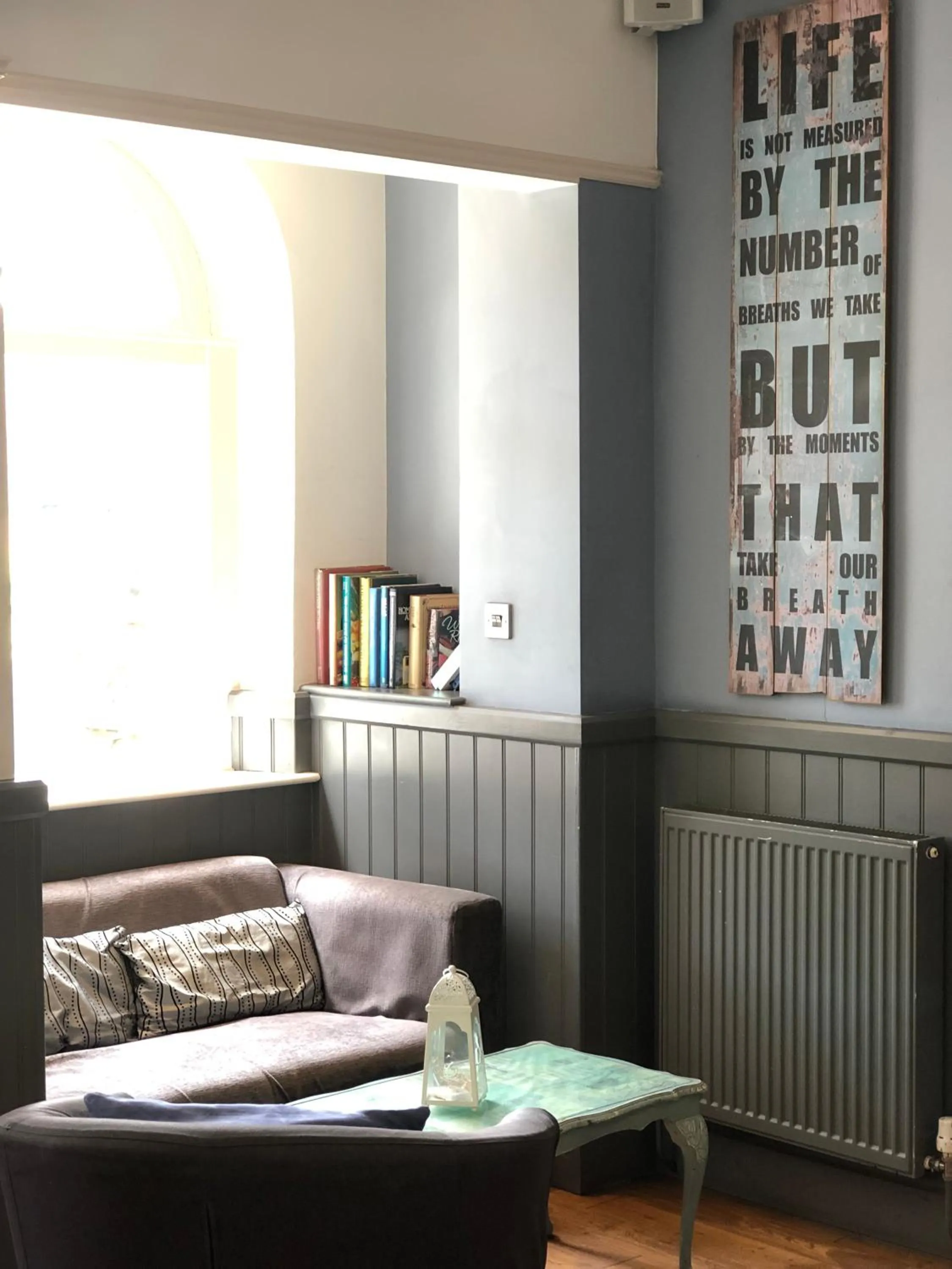 Decorative detail in Pine Lodge Hotel & Restaurant Mansfield