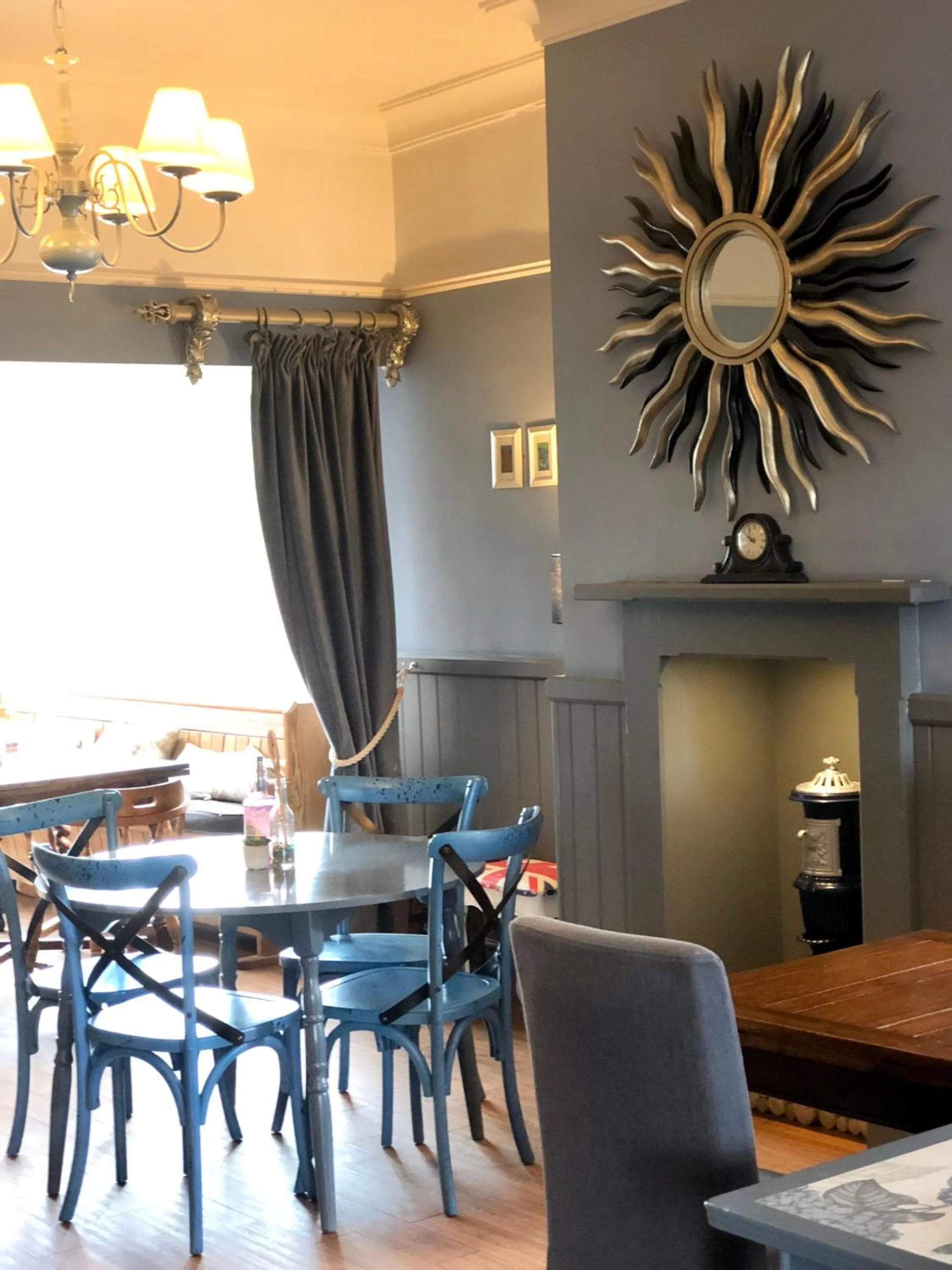 Restaurant/places to eat in Pine Lodge Hotel & Restaurant Mansfield