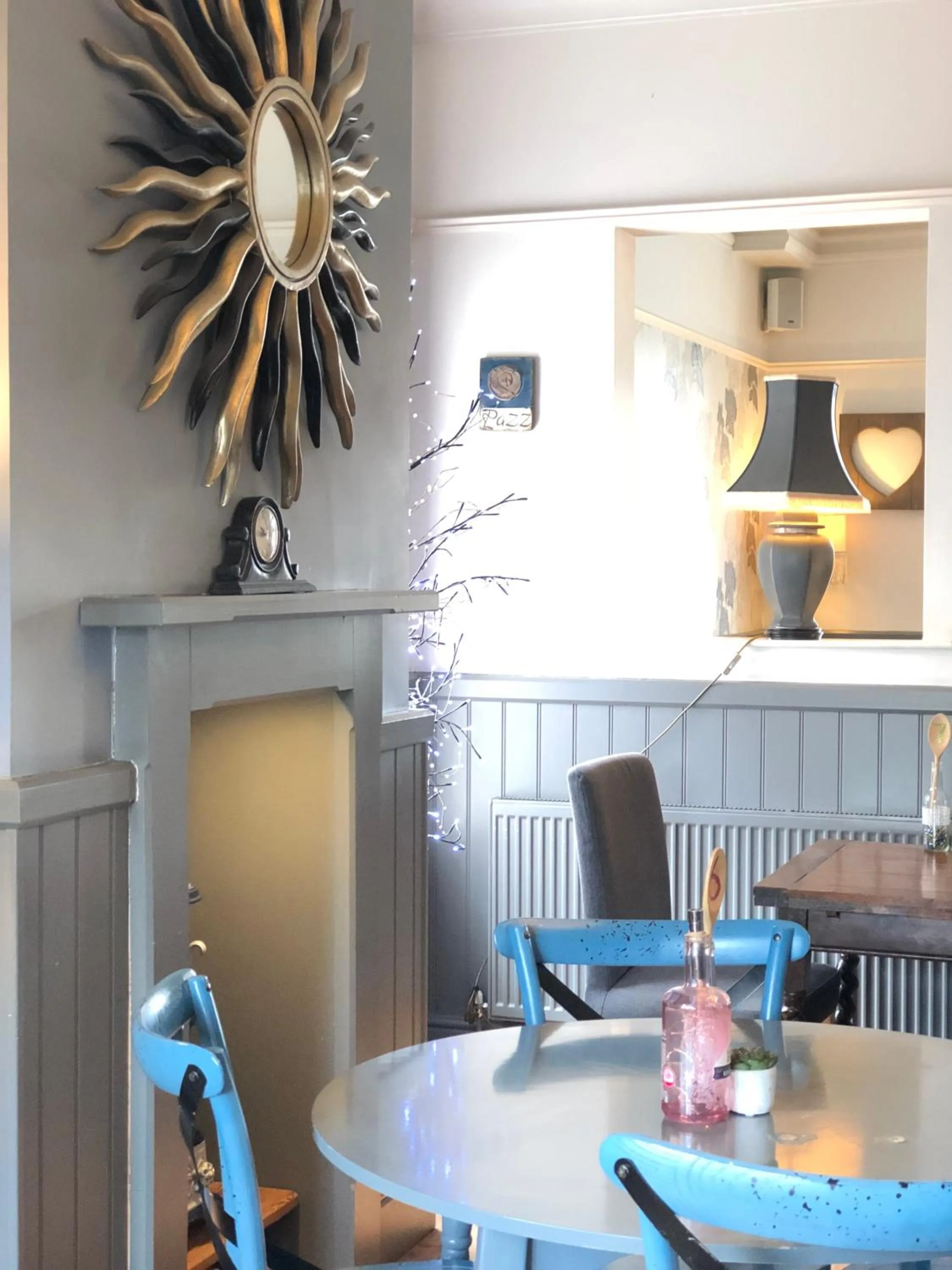 Lounge or bar in Pine Lodge Hotel & Restaurant Mansfield