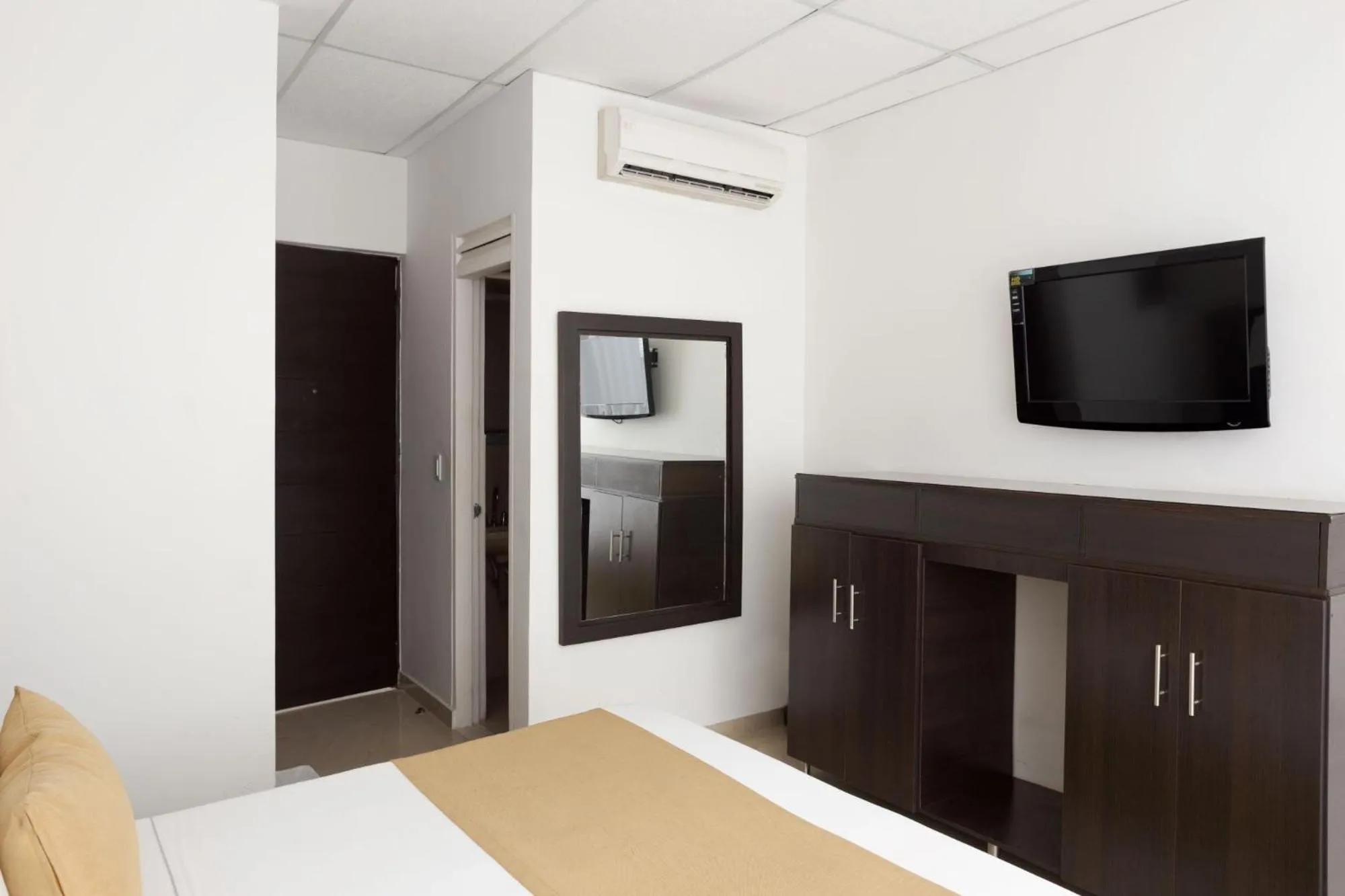 TV and multimedia, Bed in Hotel Manantial Melgar