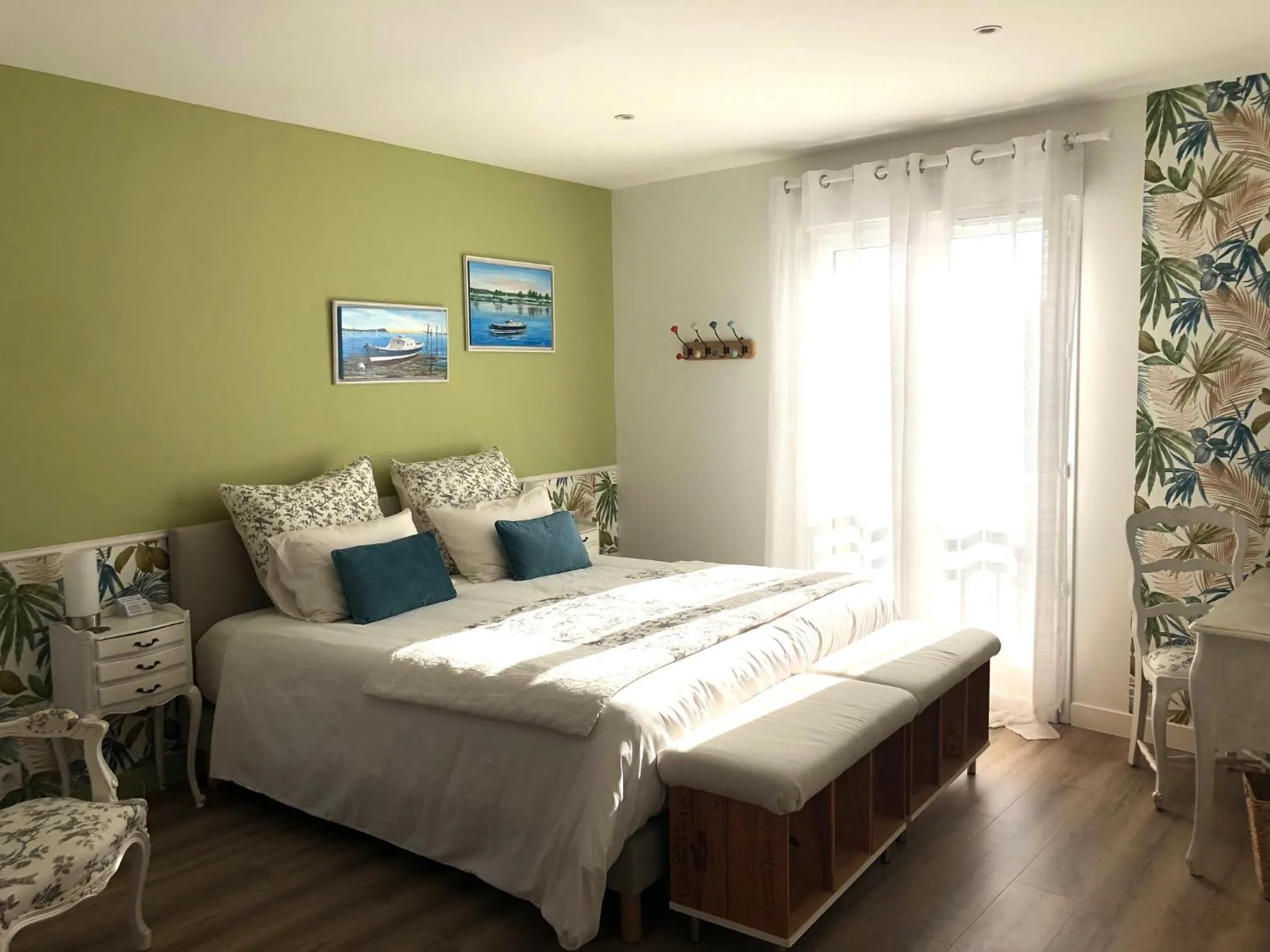 Seating area, Bed in Les chambres d'hôtes de Pascale