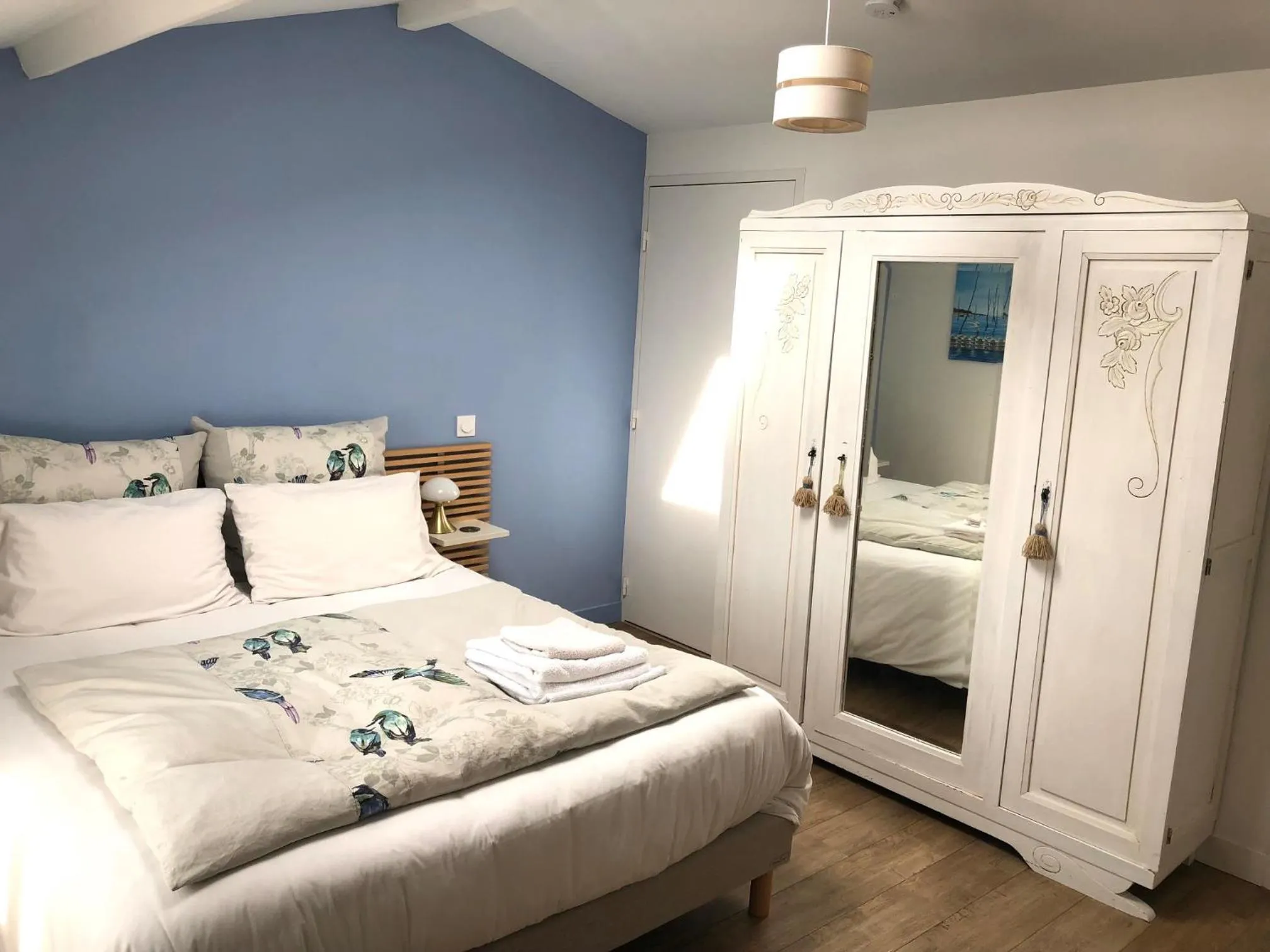 Bed in Les chambres d'hôtes de Pascale