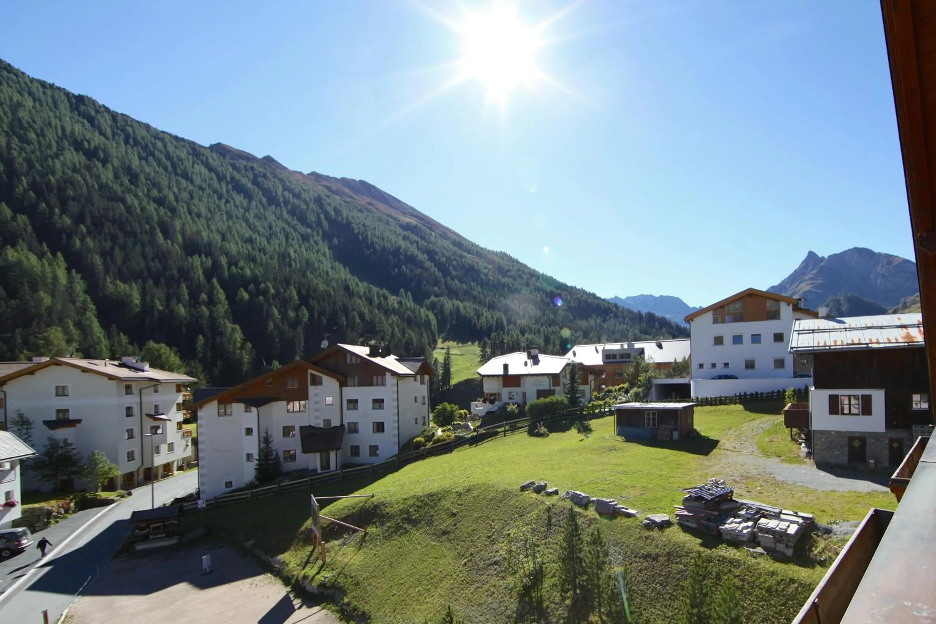 Area and facilities in Hotel Cresta