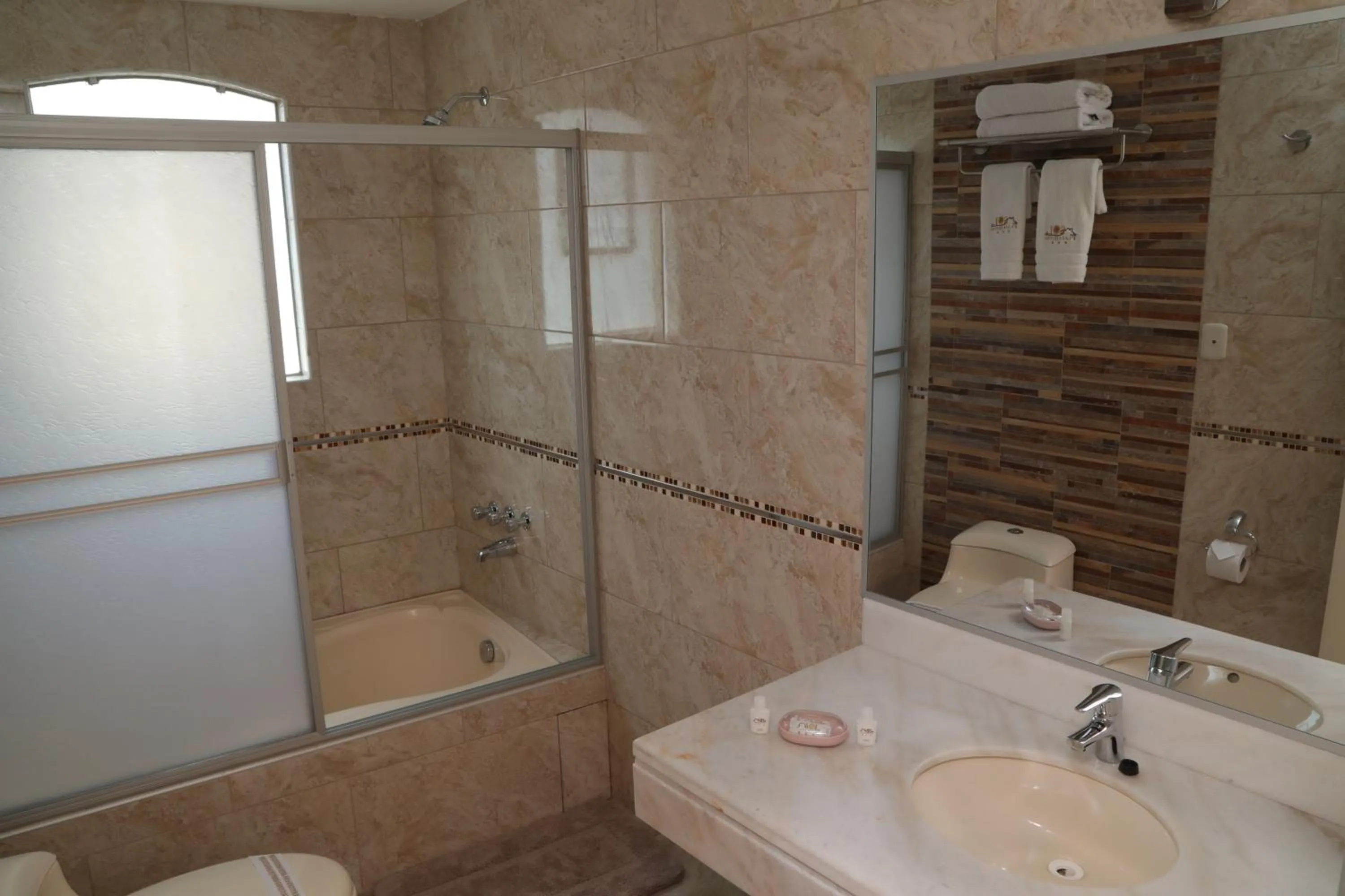 Toilet in Sol Plaza Hotel