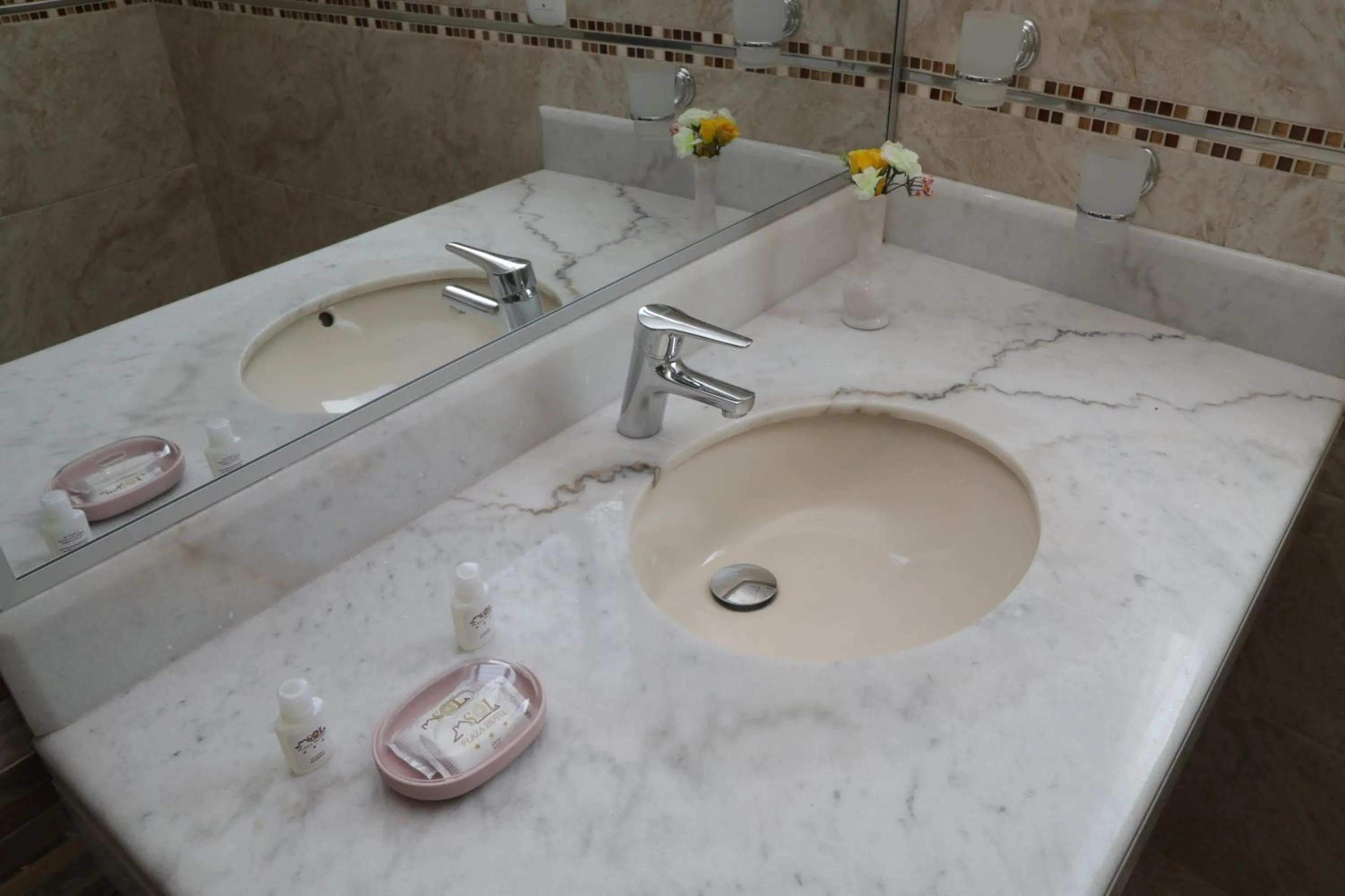 Bathroom in Sol Plaza Hotel