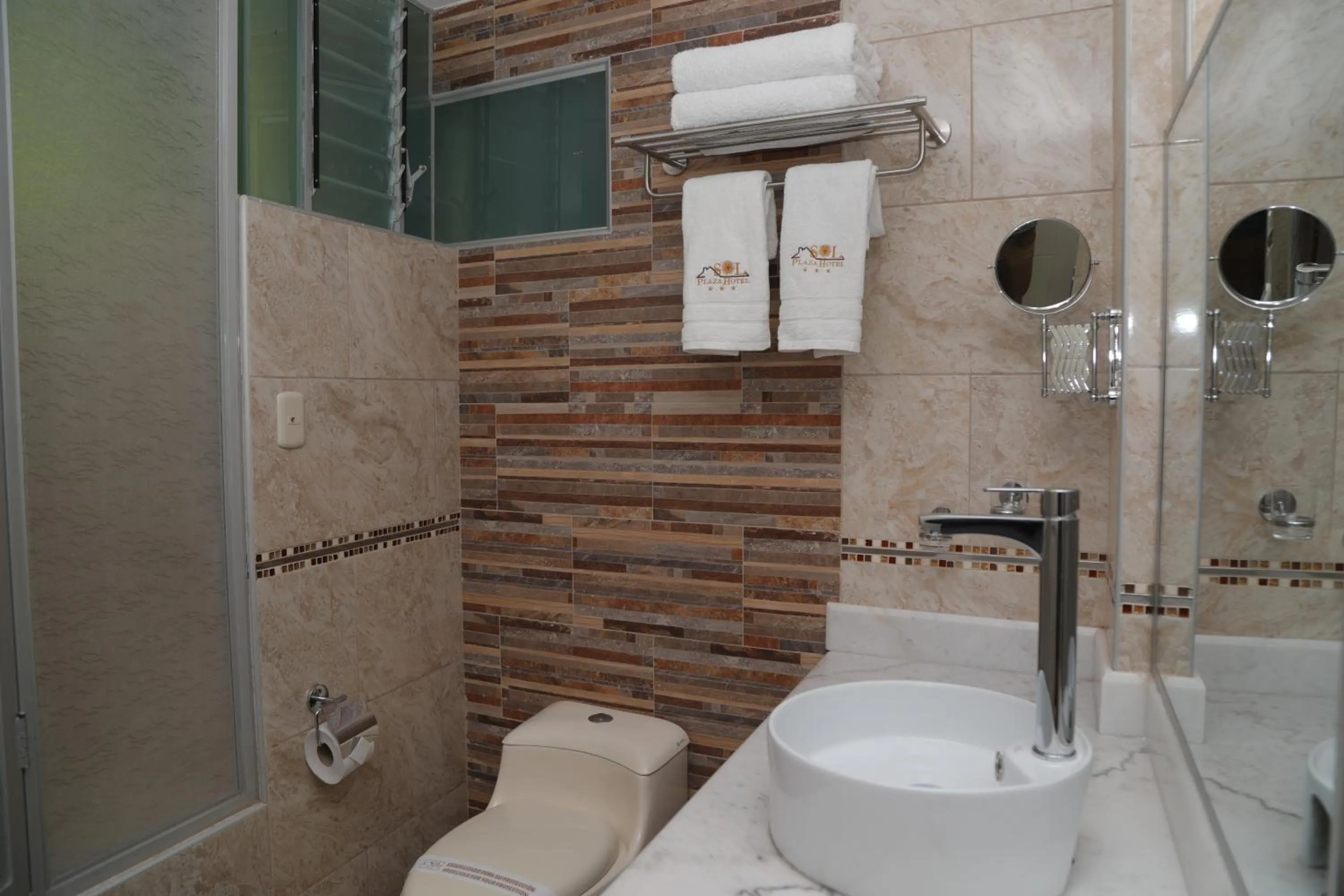 Bathroom in Sol Plaza Hotel