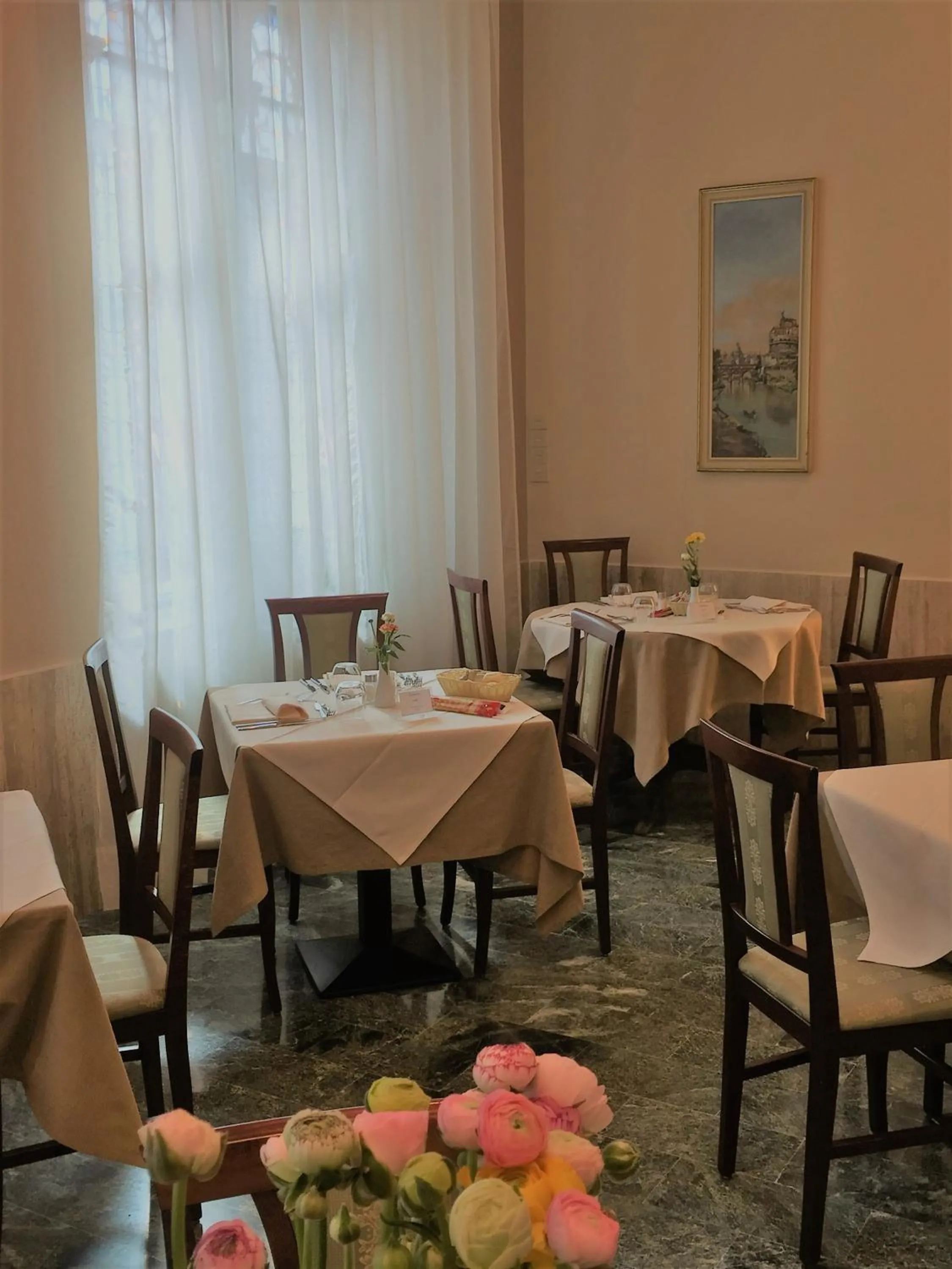 Restaurant/places to eat in Hotel Villa Sophia
