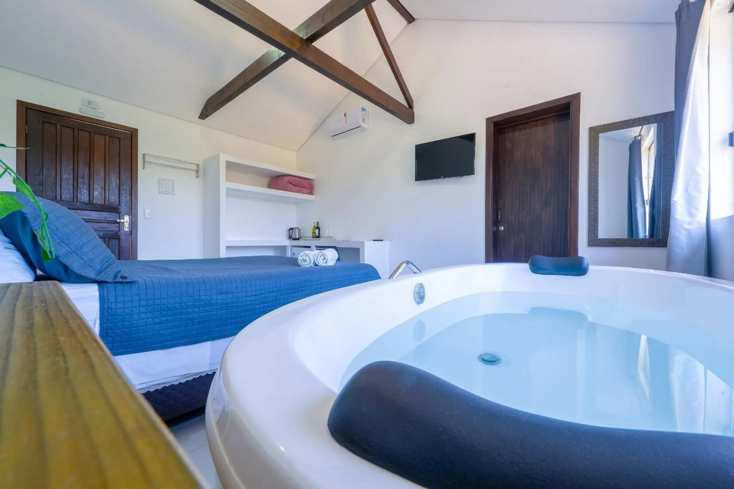 Hot Tub in Pousada Solar dos Lírios - Praia do Rosa