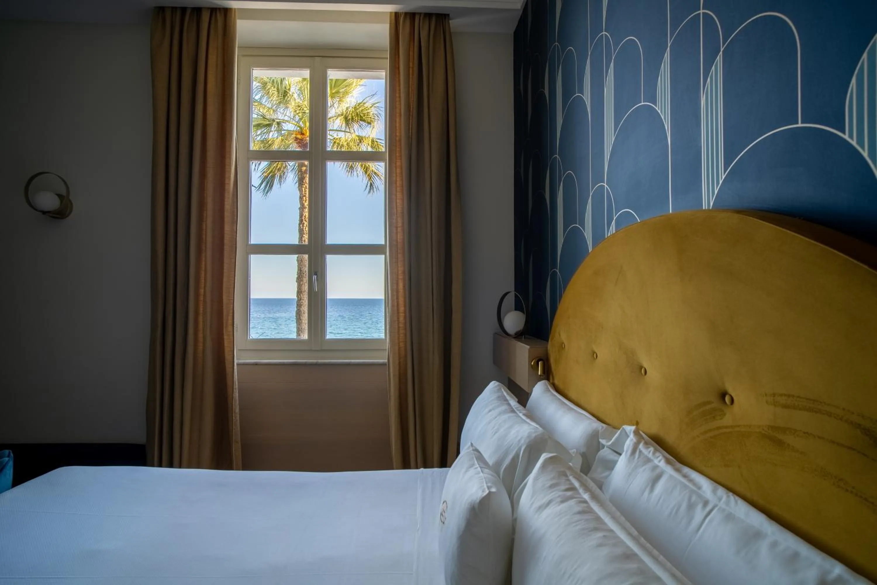 Bed in Grand Hotel Alassio Beach & Spa Resort - The Leading Hotels of the World