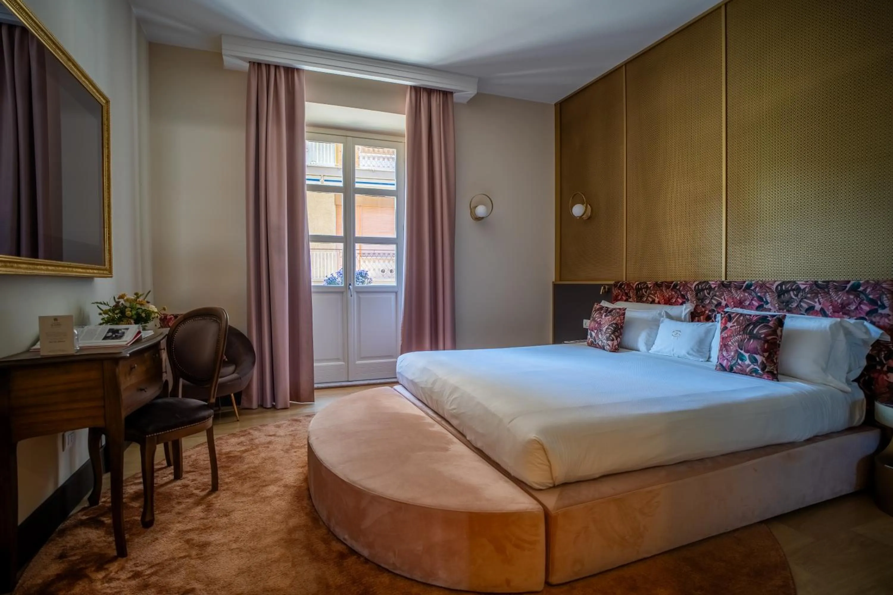 Bed in Grand Hotel Alassio Beach & Spa Resort - The Leading Hotels of the World