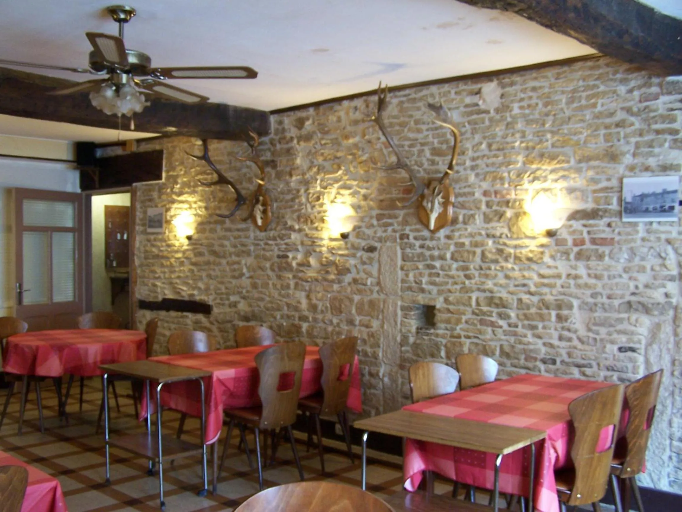 Continental breakfast in HOTEL DE LA POMME D'OR