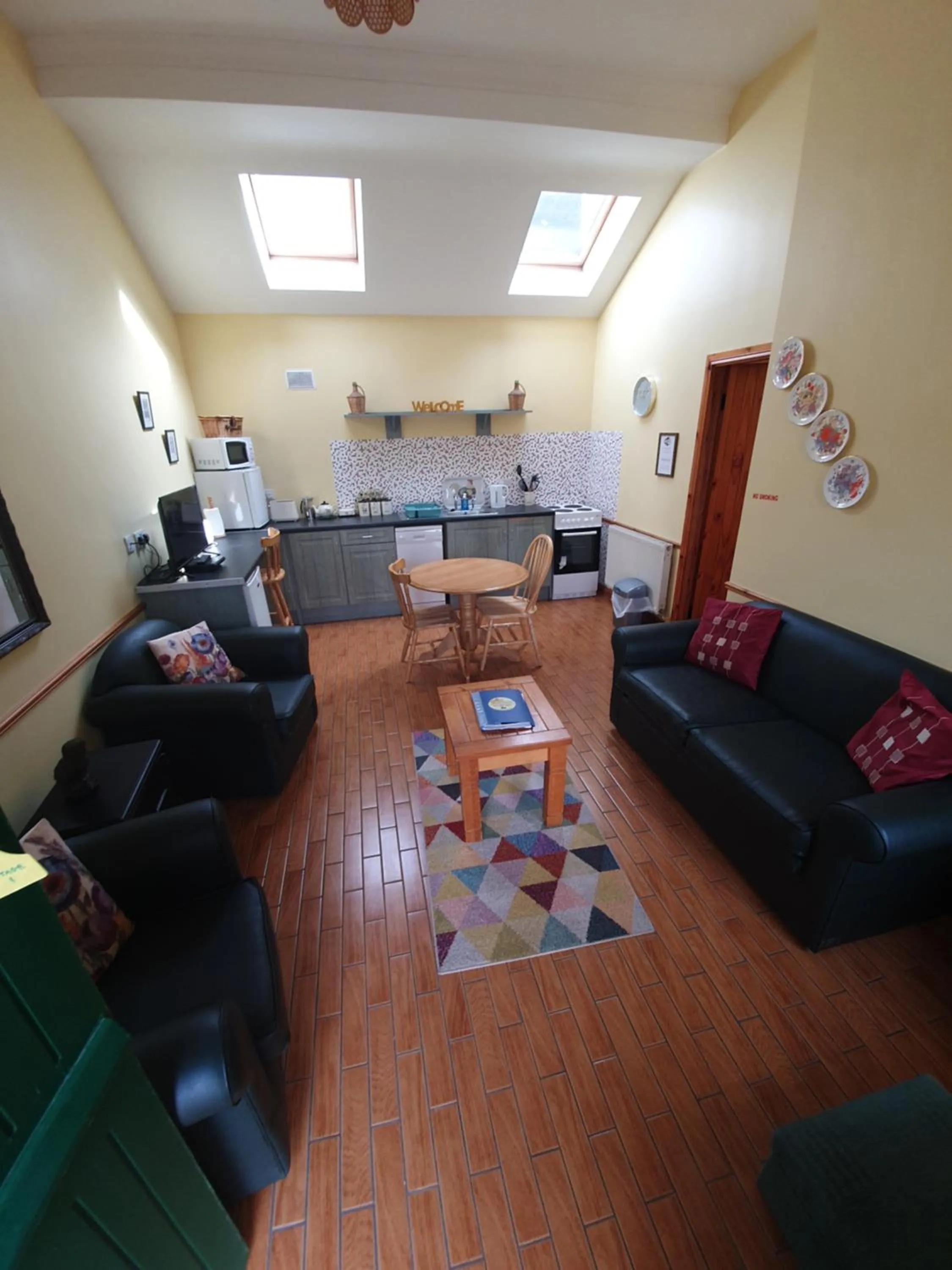 Living room in Slane Farm Hostel, Cottages and Camping