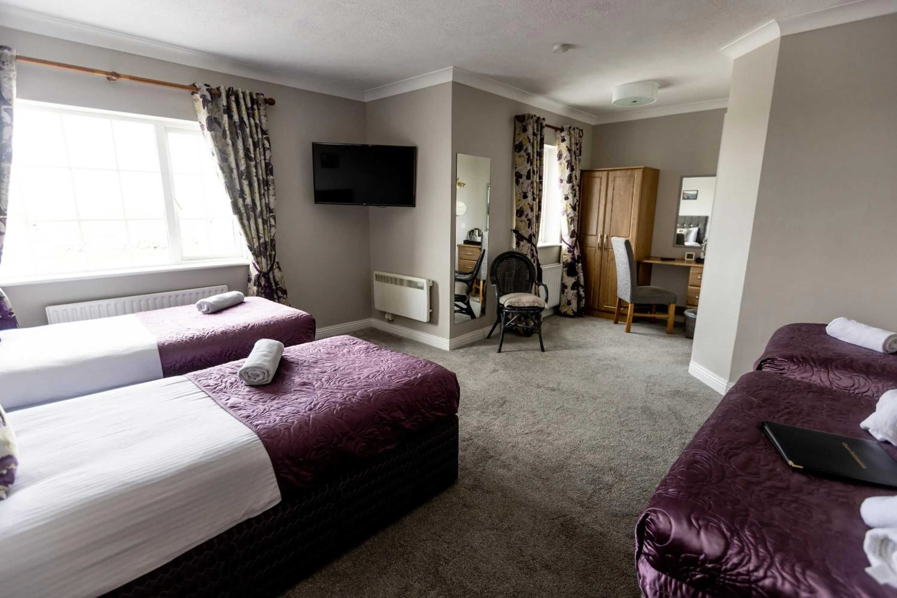 Bedroom, Bed in Glasha Meadows Accommodation