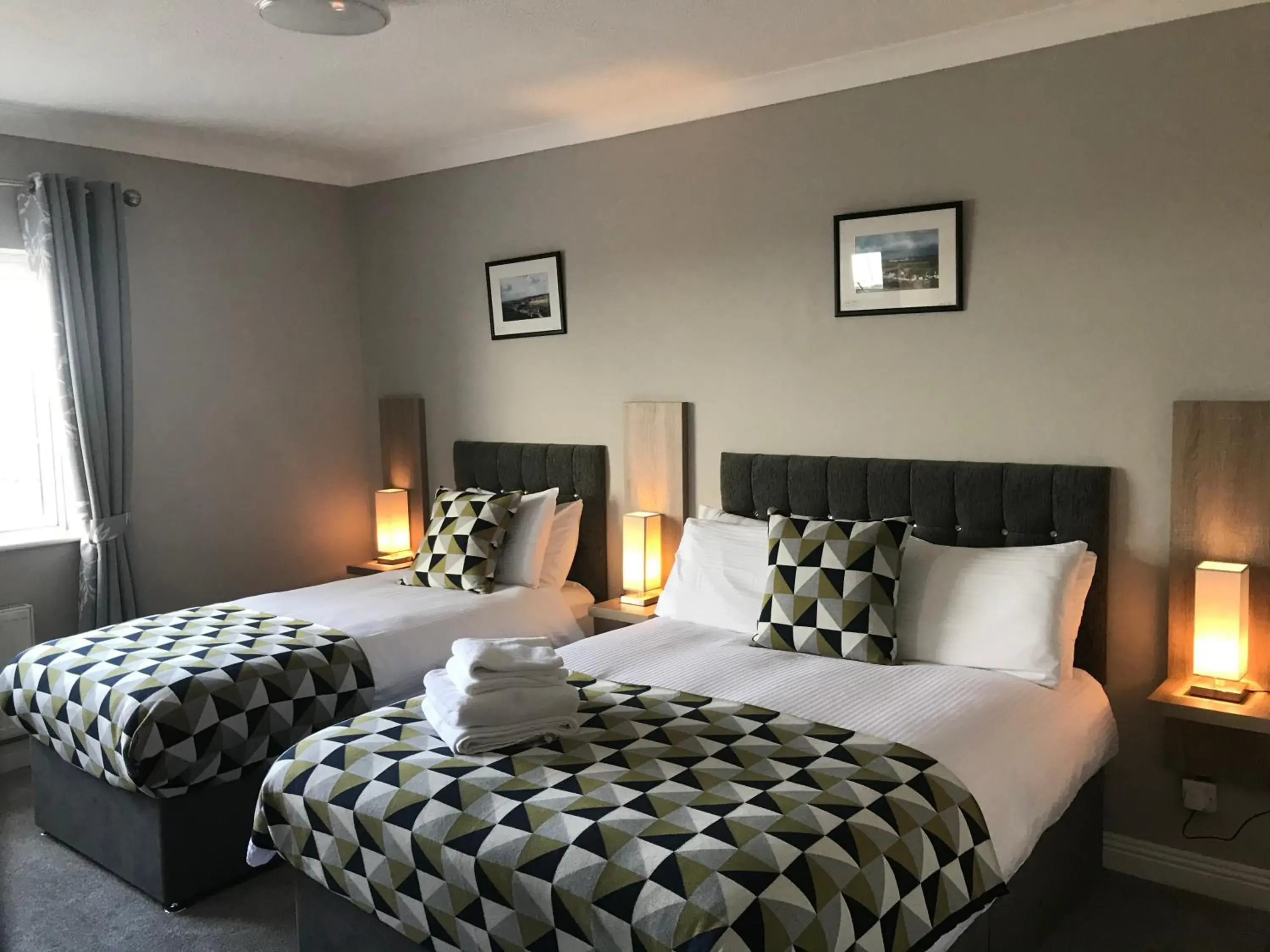 Deluxe Double or Twin Room with Garden View in Glasha Meadows Accommodation Deluxe Double or Twin Room with Garden View in Glasha Meadows Accommodation