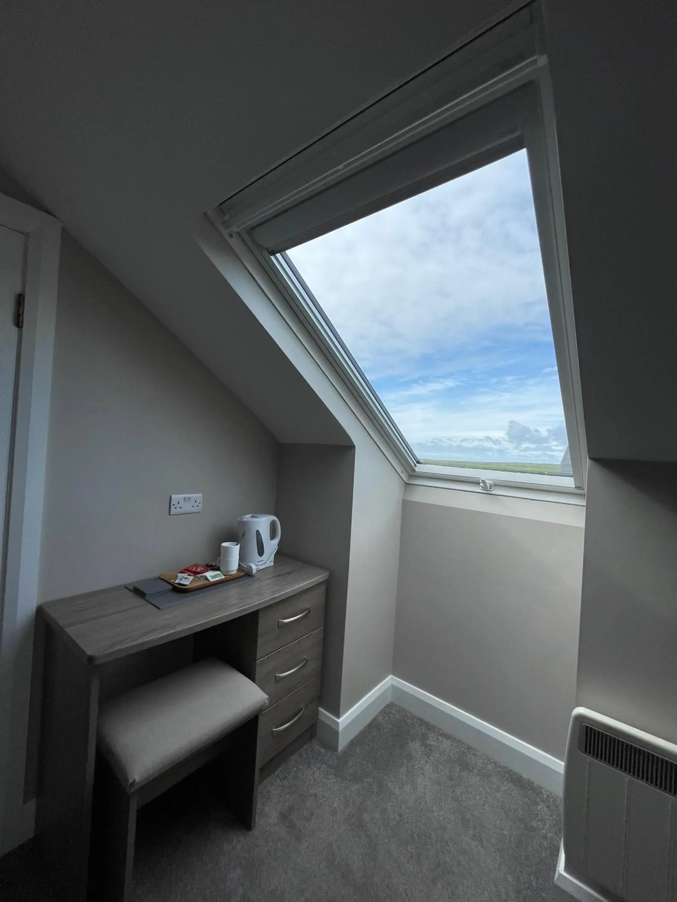 Quadruple Room with Mountain View in Glasha Meadows Accommodation Quadruple Room with Mountain View in Glasha Meadows Accommodation