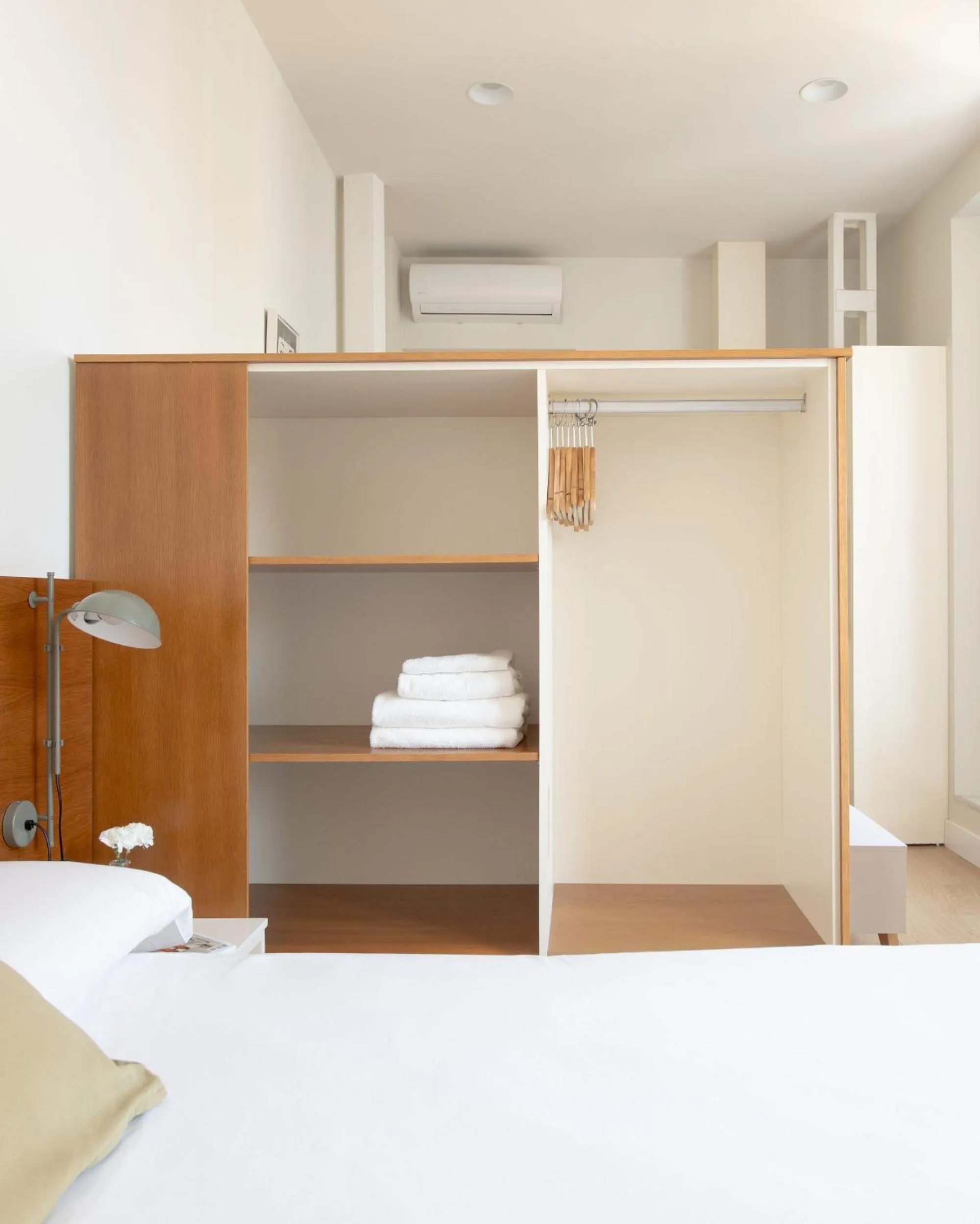 Bed in Ópera Apartments Alameda