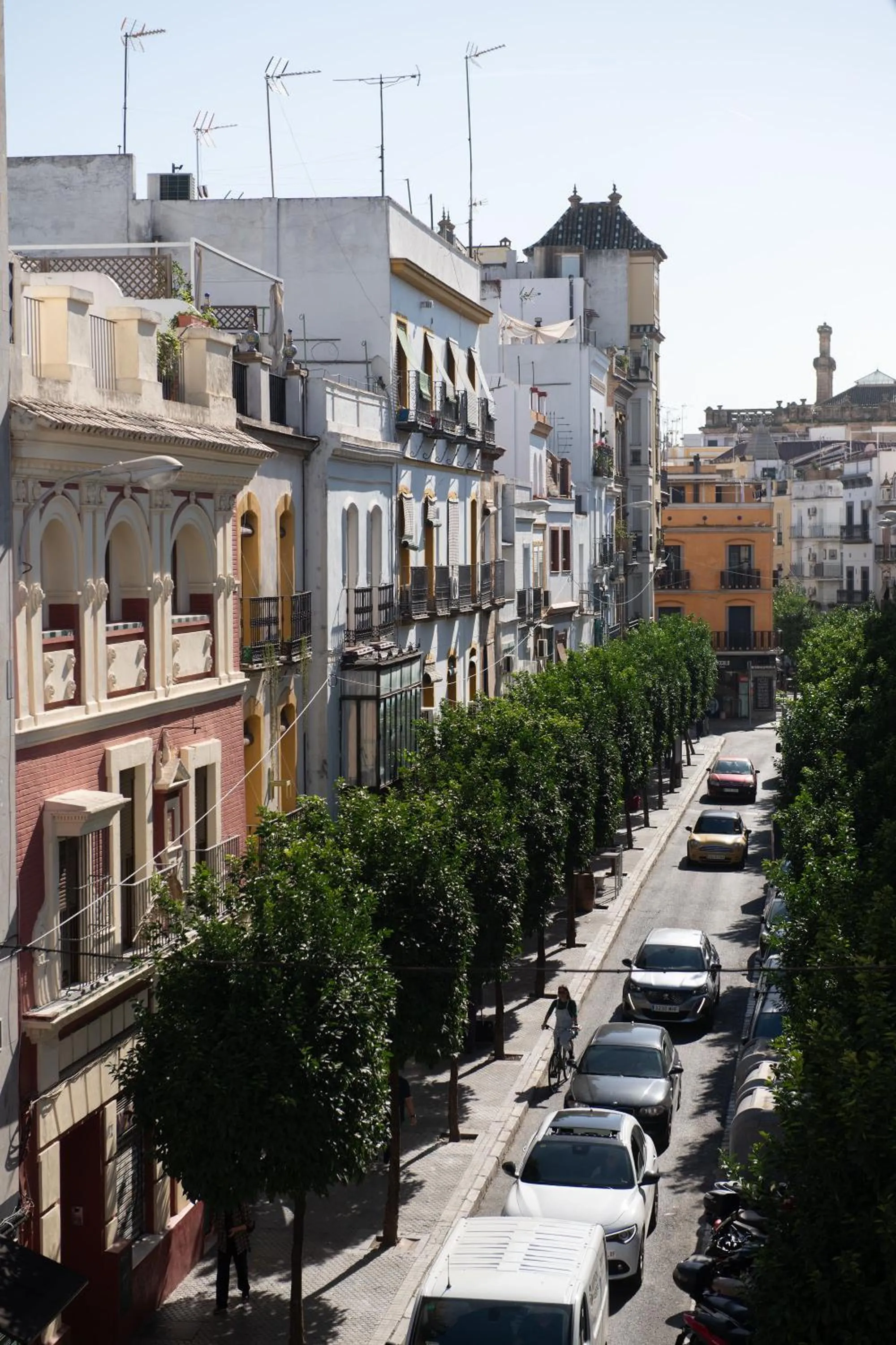 Street view in Ópera Apartments Alameda