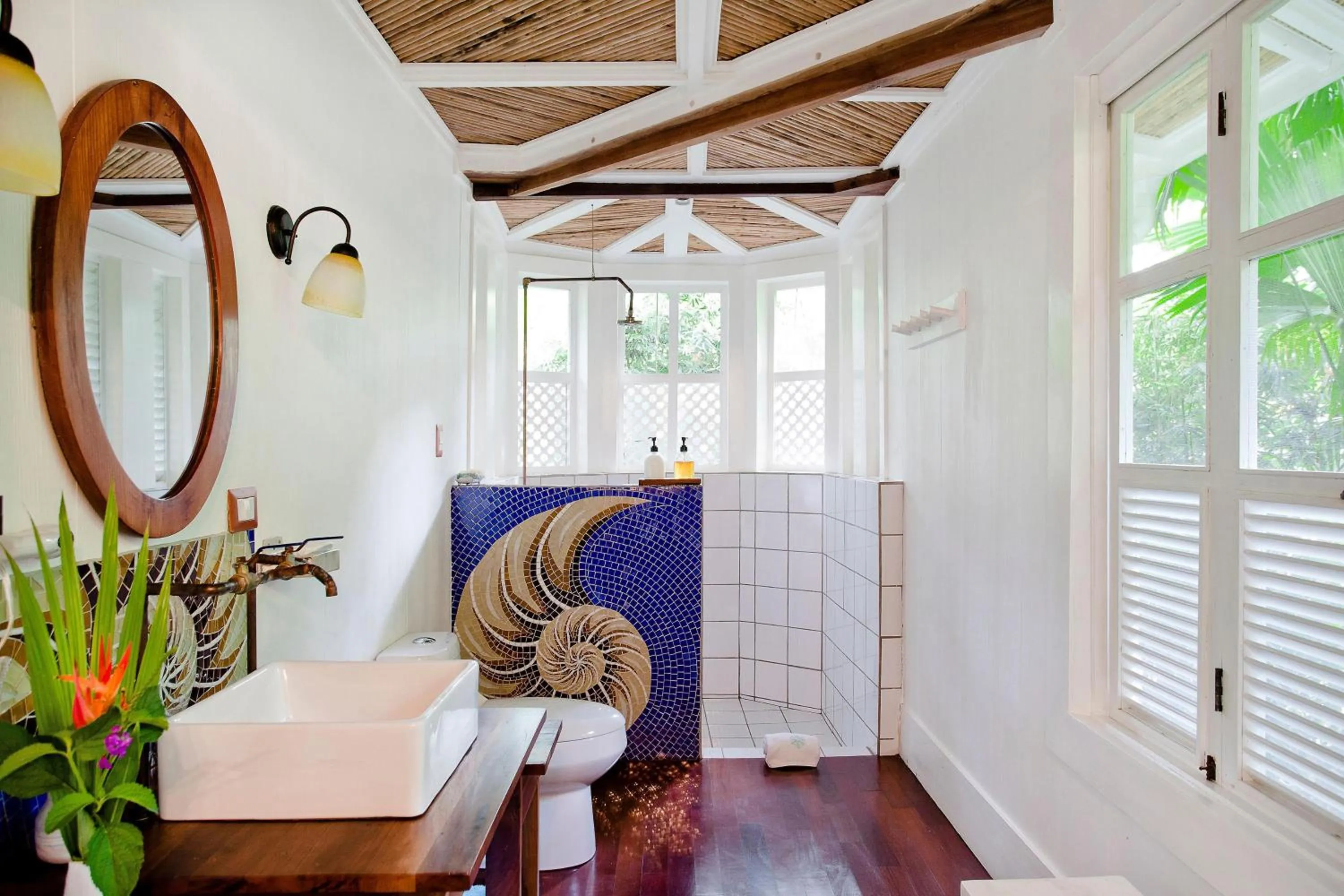 Bathroom in Hotel Aguas Claras Member of the Cayuga Collection