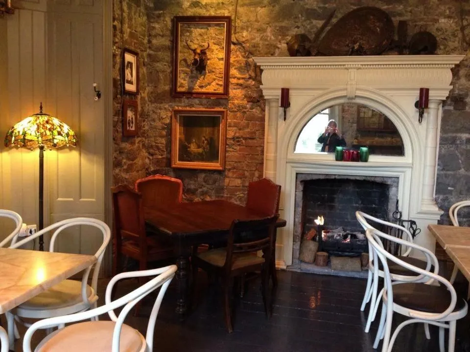 Lounge or bar in Glendale Hotel