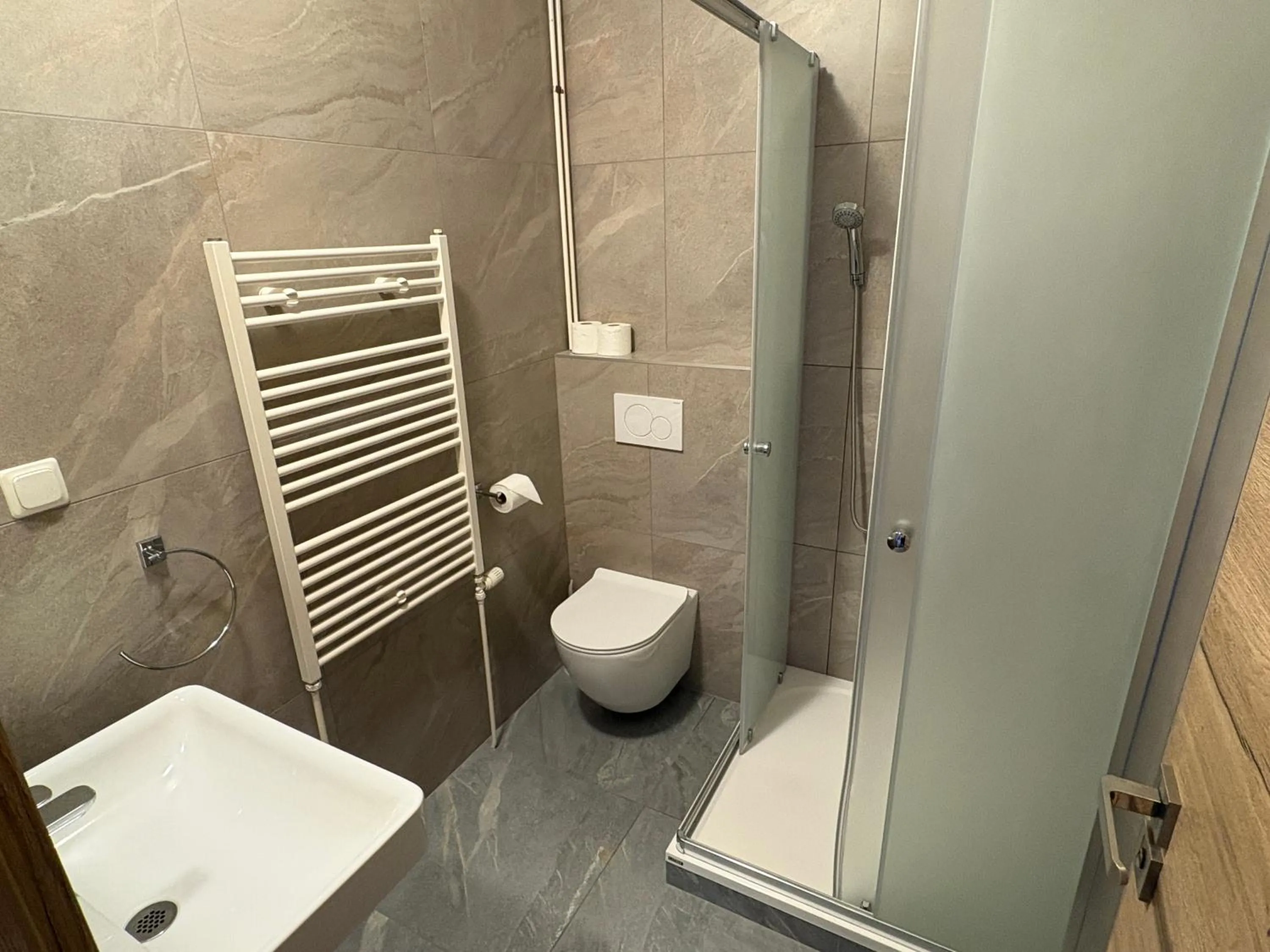 Shower in Hotel ROSE Břeclav