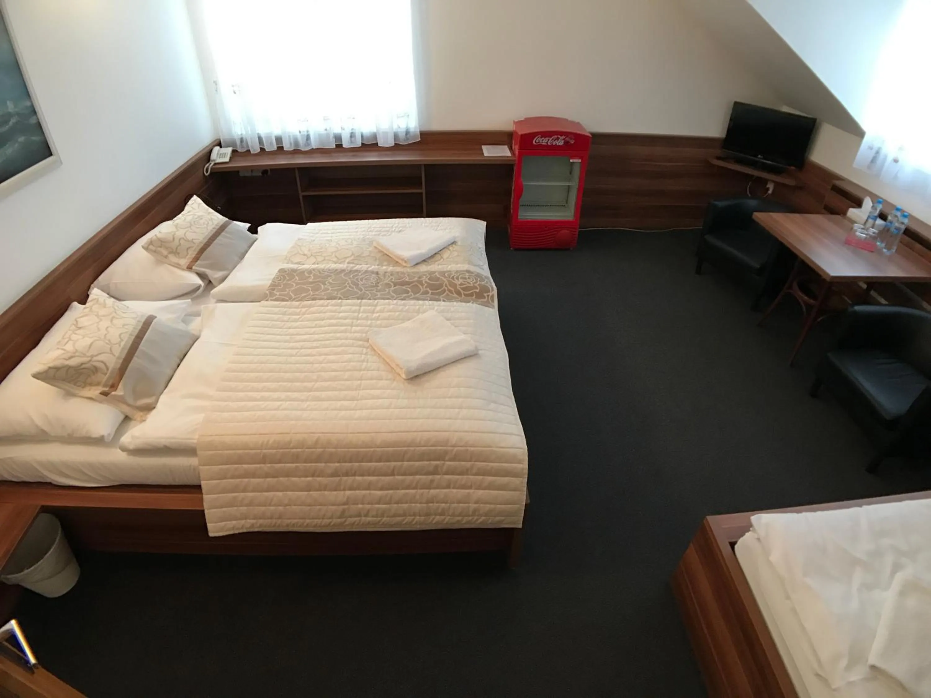 Photo of the whole room, Bed in Hotel ROSE Břeclav