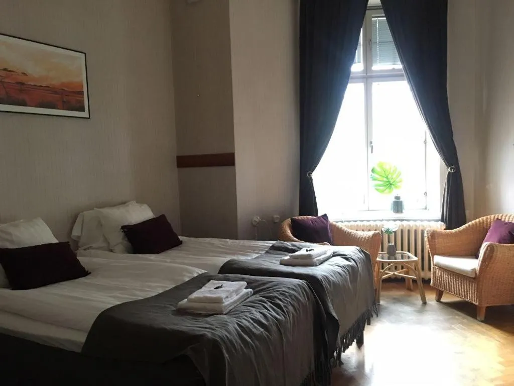 Photo of the whole room, Bed in Morris Hotel