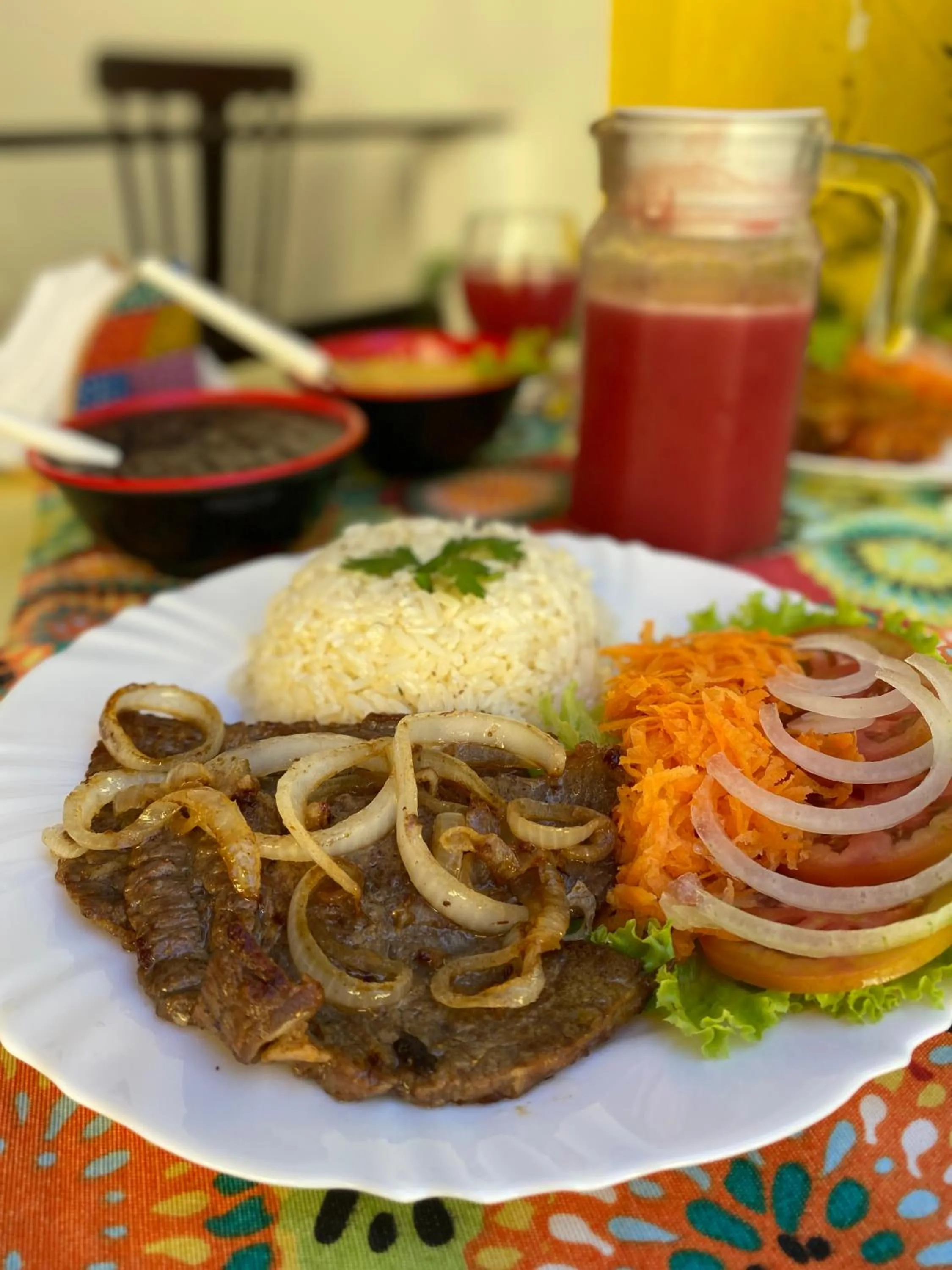 Restaurant/places to eat in Aguamarinha Pousada