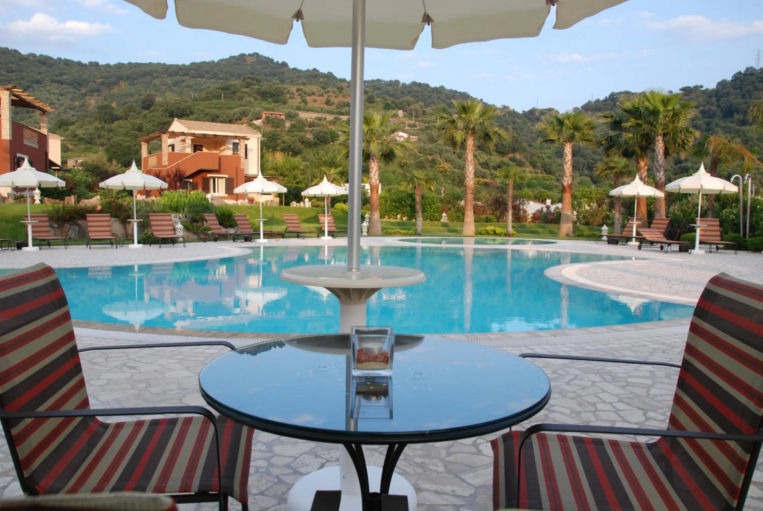 Patio in Alcantara Resort di Charme Adults Only