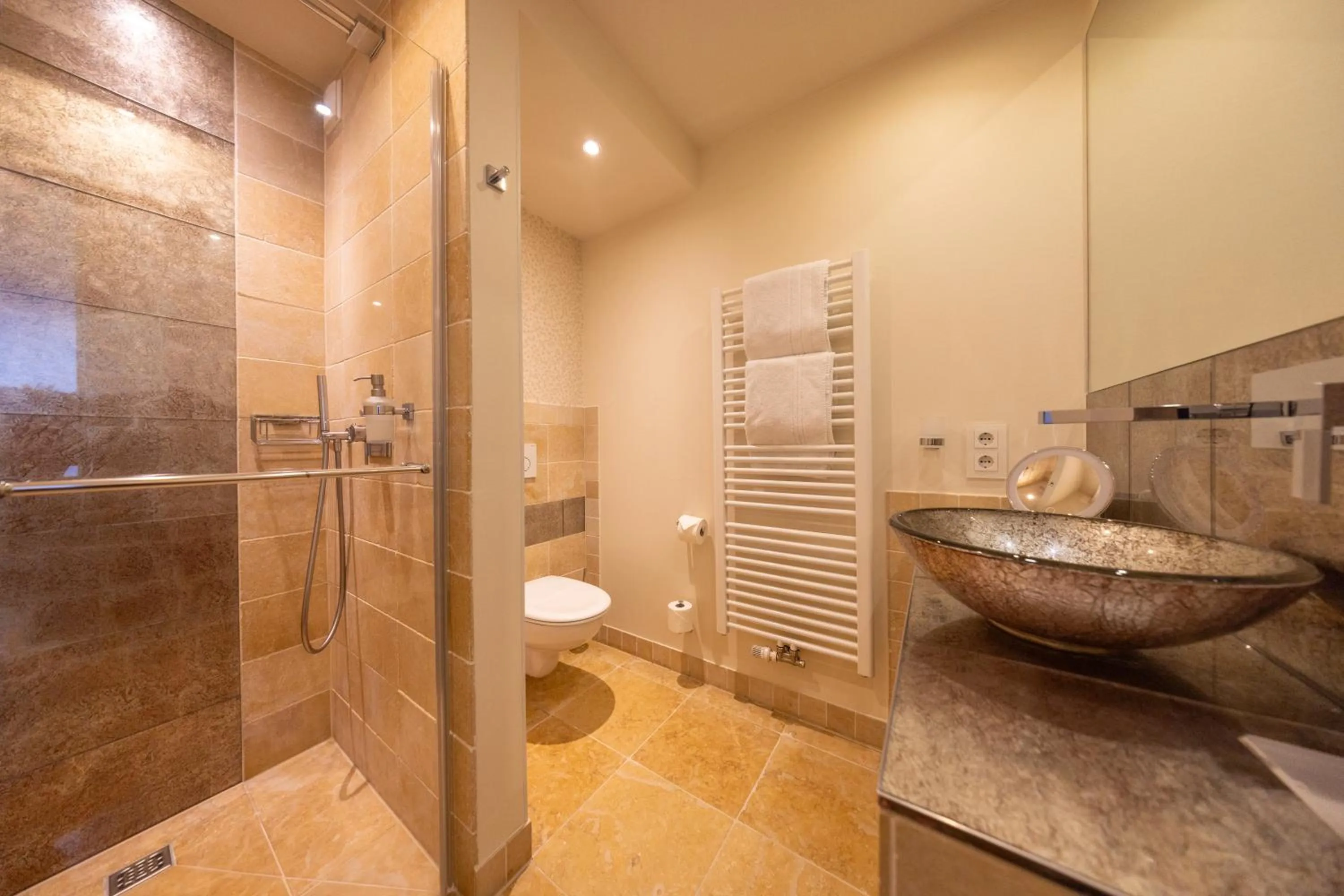 Shower in Hotel STRAND am Königshafen