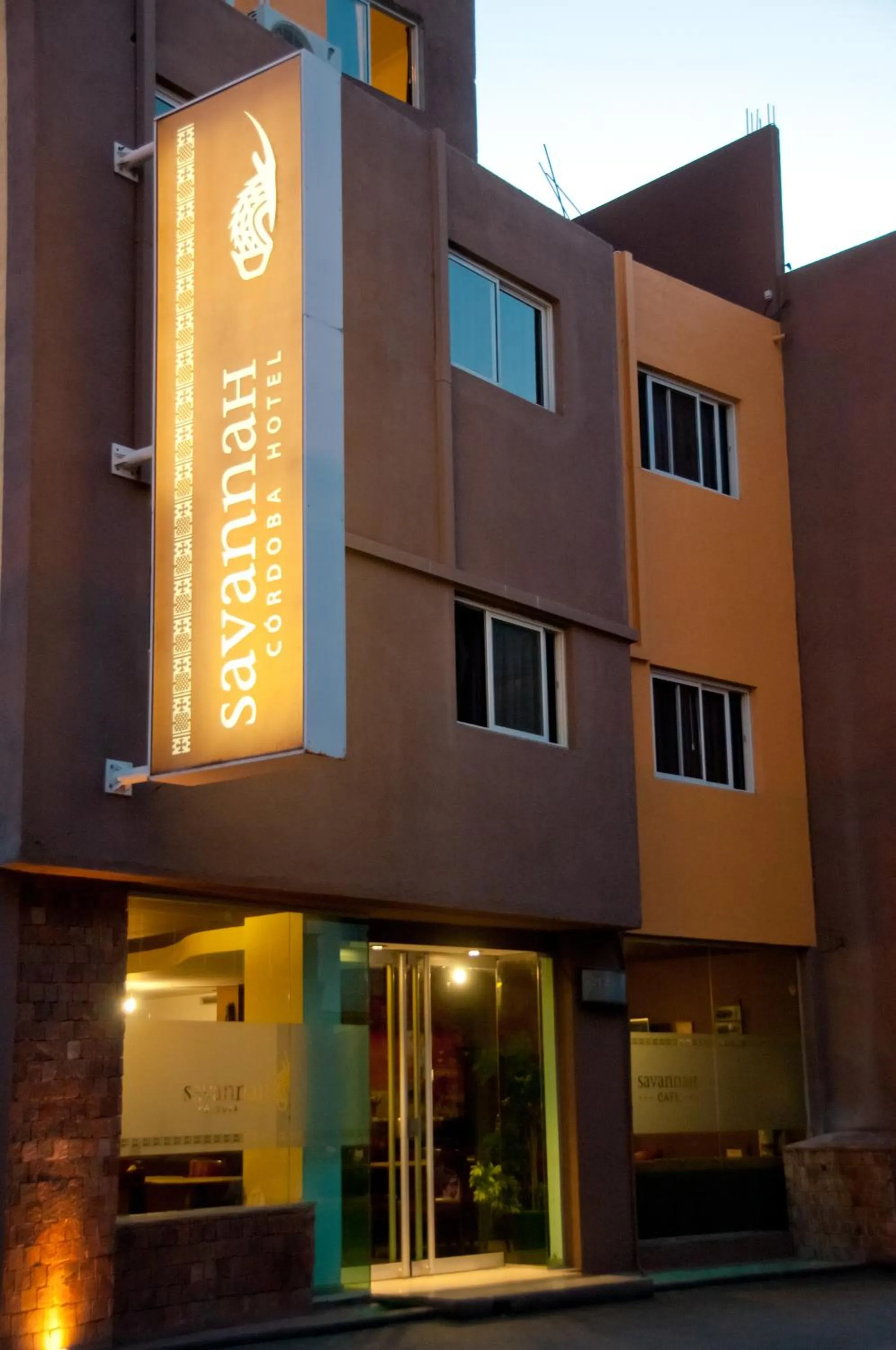 Facade/entrance in Savannah Cordoba Hotel