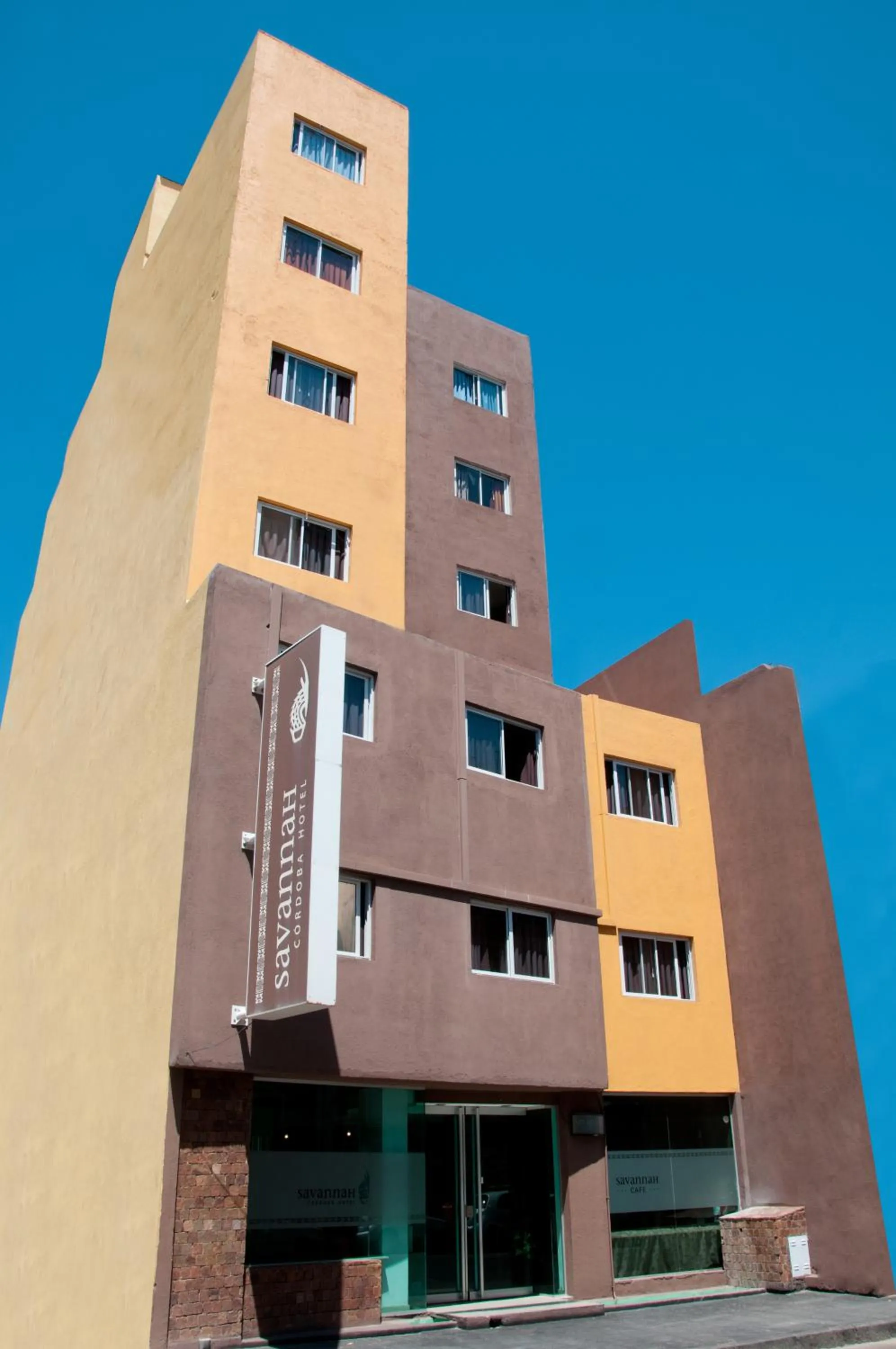 Facade/entrance in Savannah Cordoba Hotel