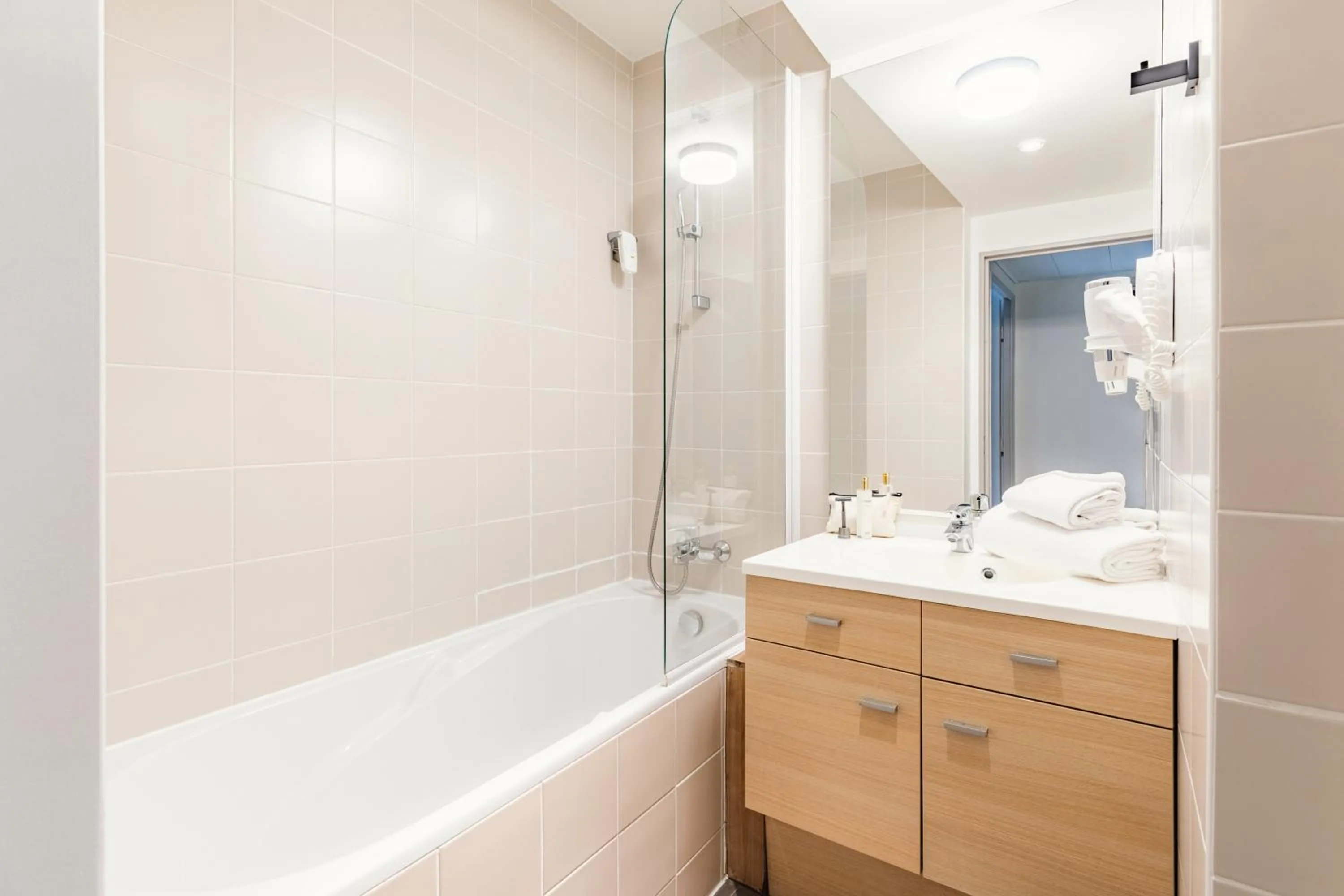 Bathroom in Appart'City Collection Paris Grande Bibliothèque