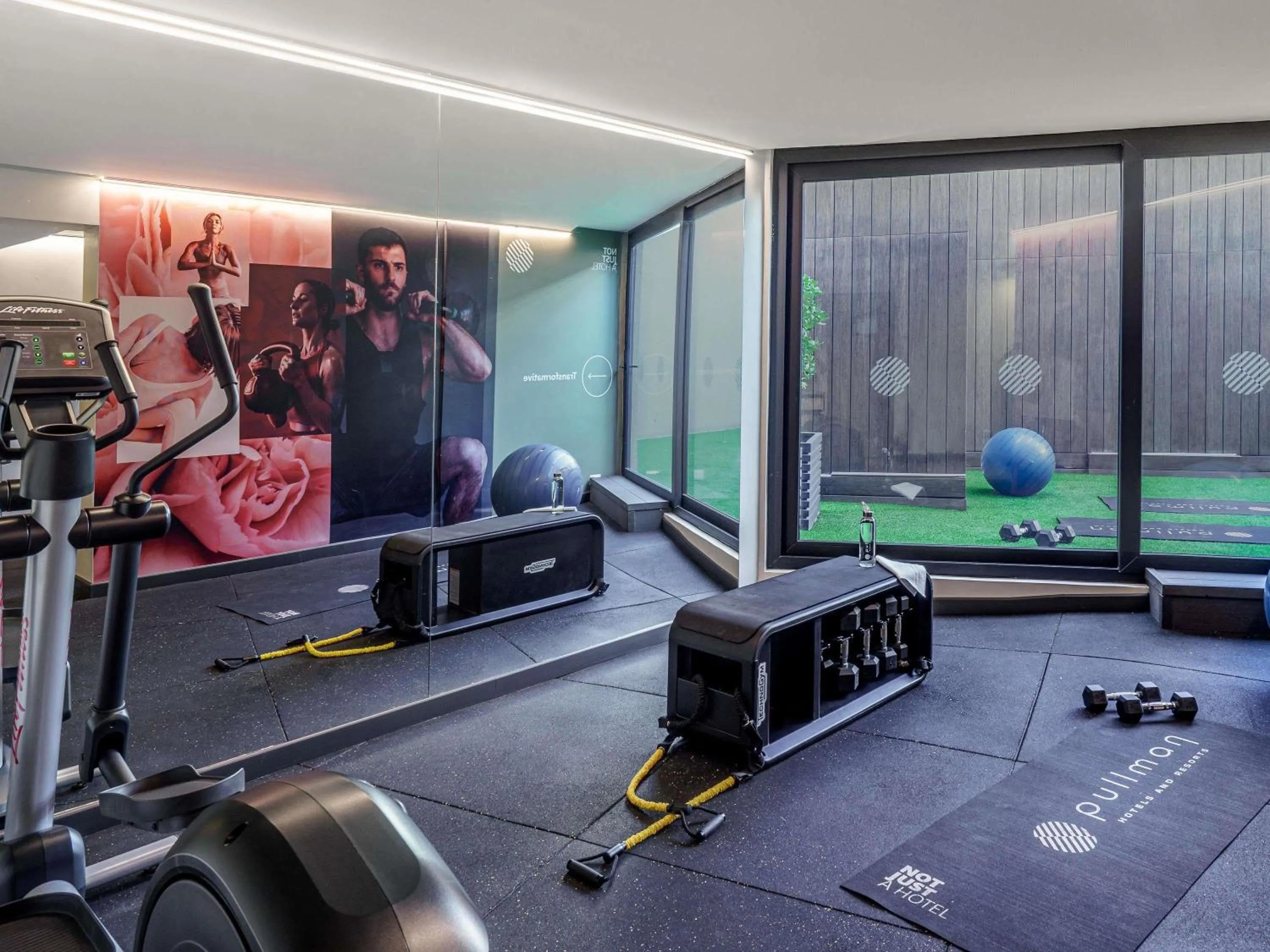 Property building in Pullman Vina del Mar San Martin