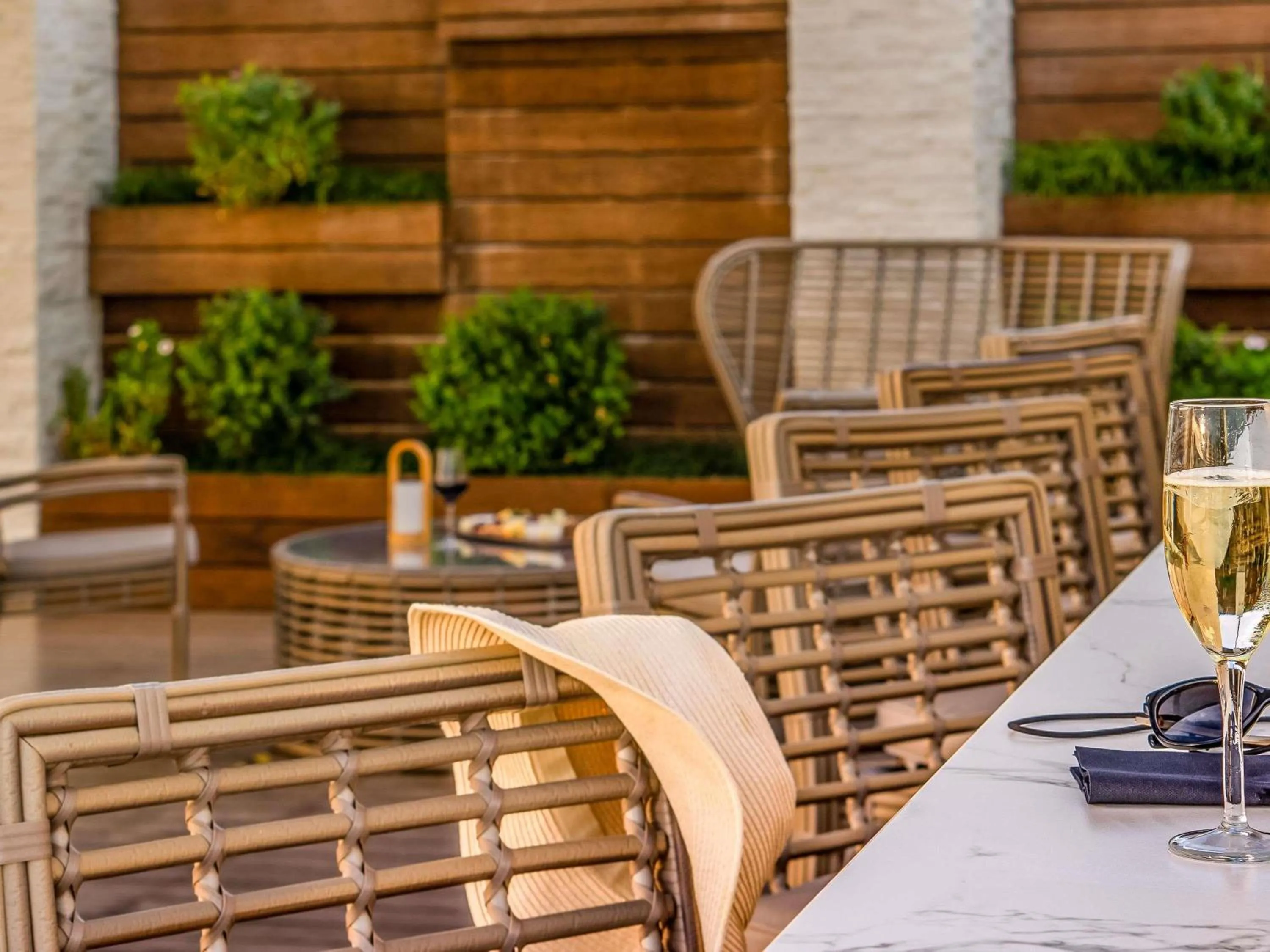 Lounge or bar in Pullman Vina del Mar San Martin