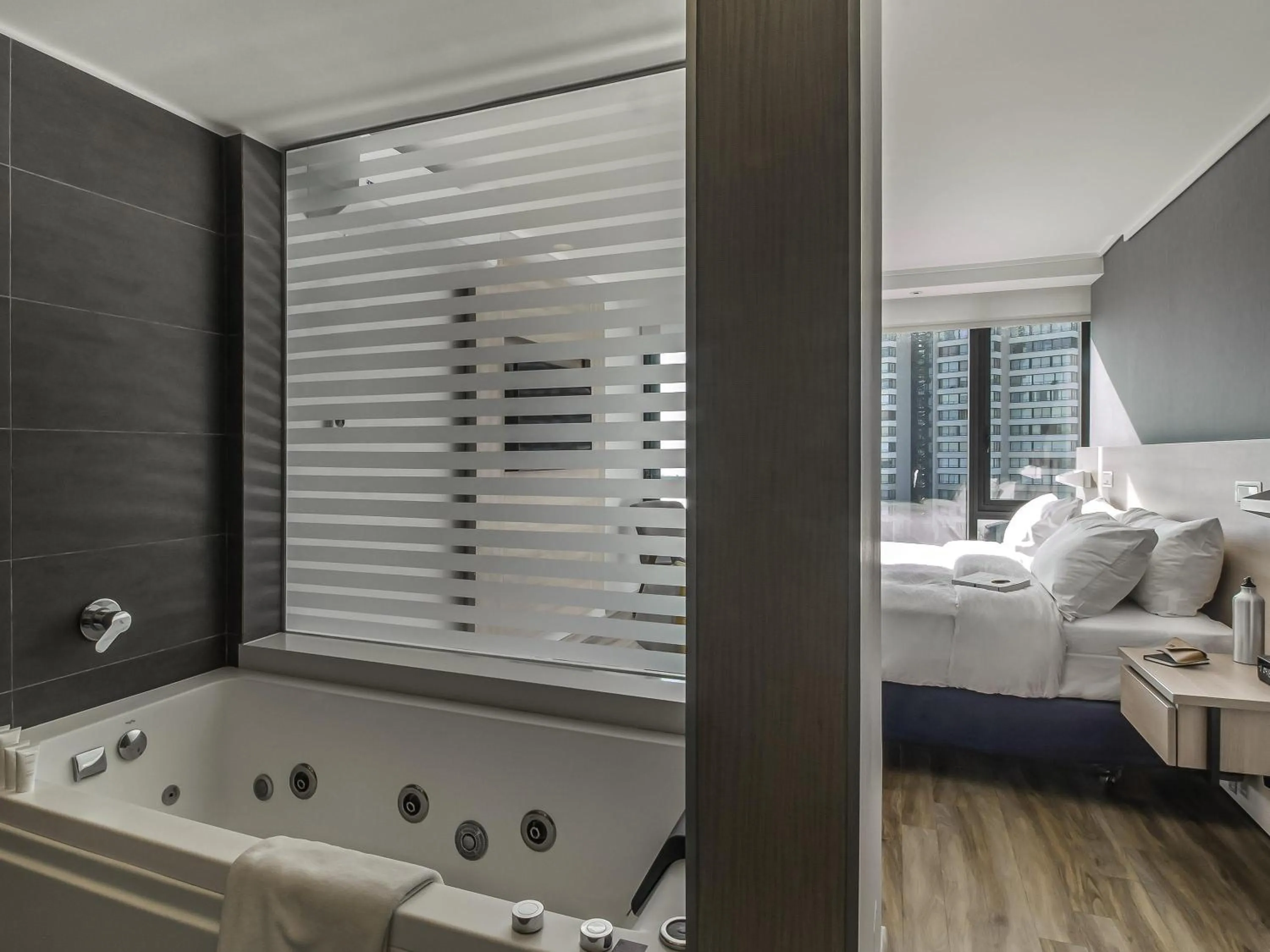 Bedroom, Bed in Pullman Vina del Mar San Martin