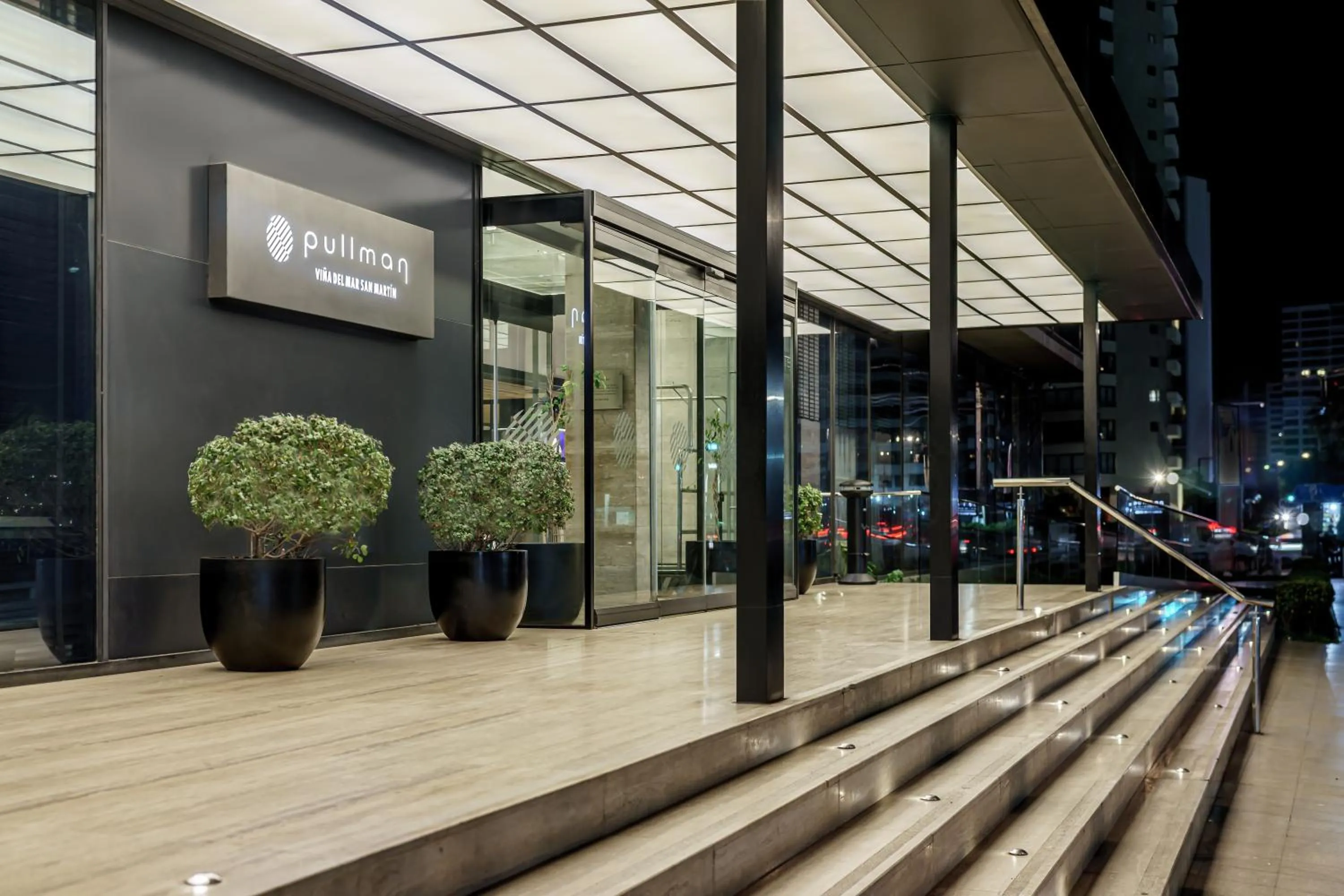 Pullman Vina del Mar San Martin