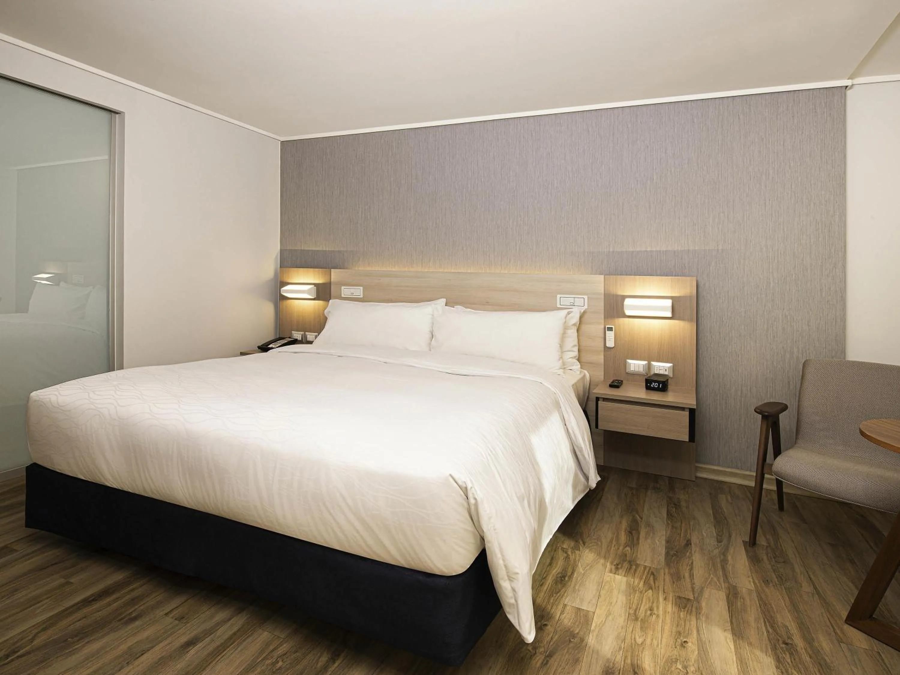 Bedroom, Bed in Pullman Vina del Mar San Martin