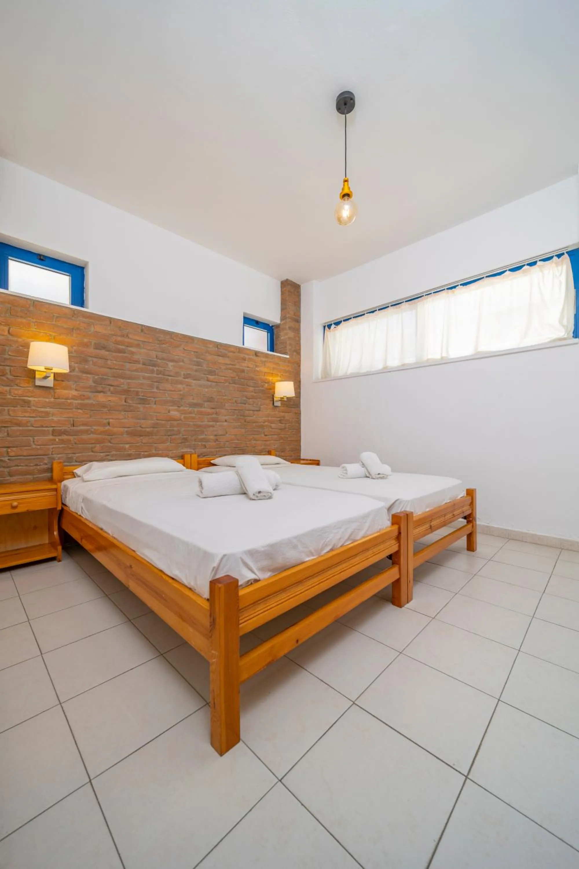 Bedroom, Bed in Blue Roses