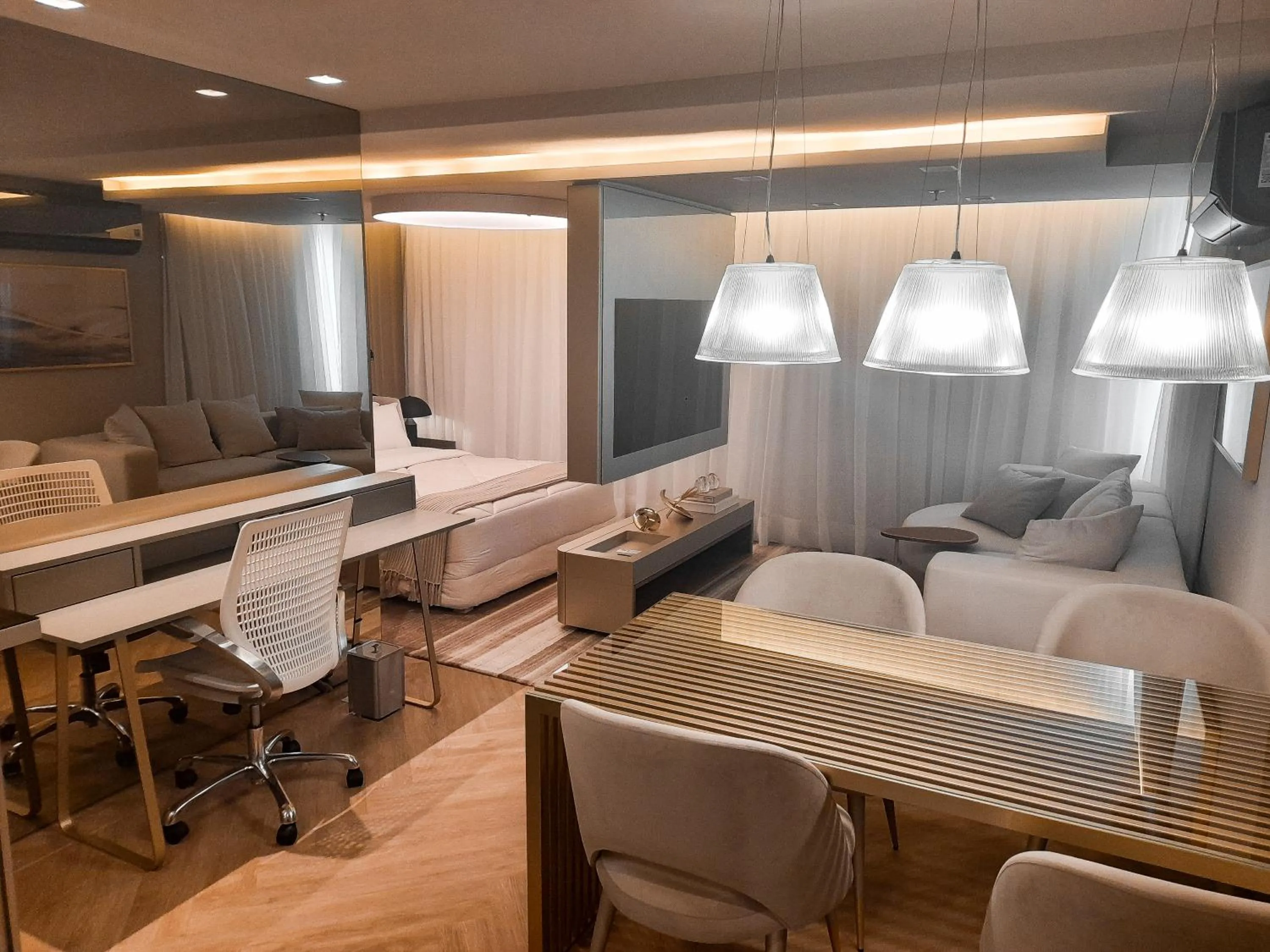 TV and multimedia in ArtHotel Transamerica Collection