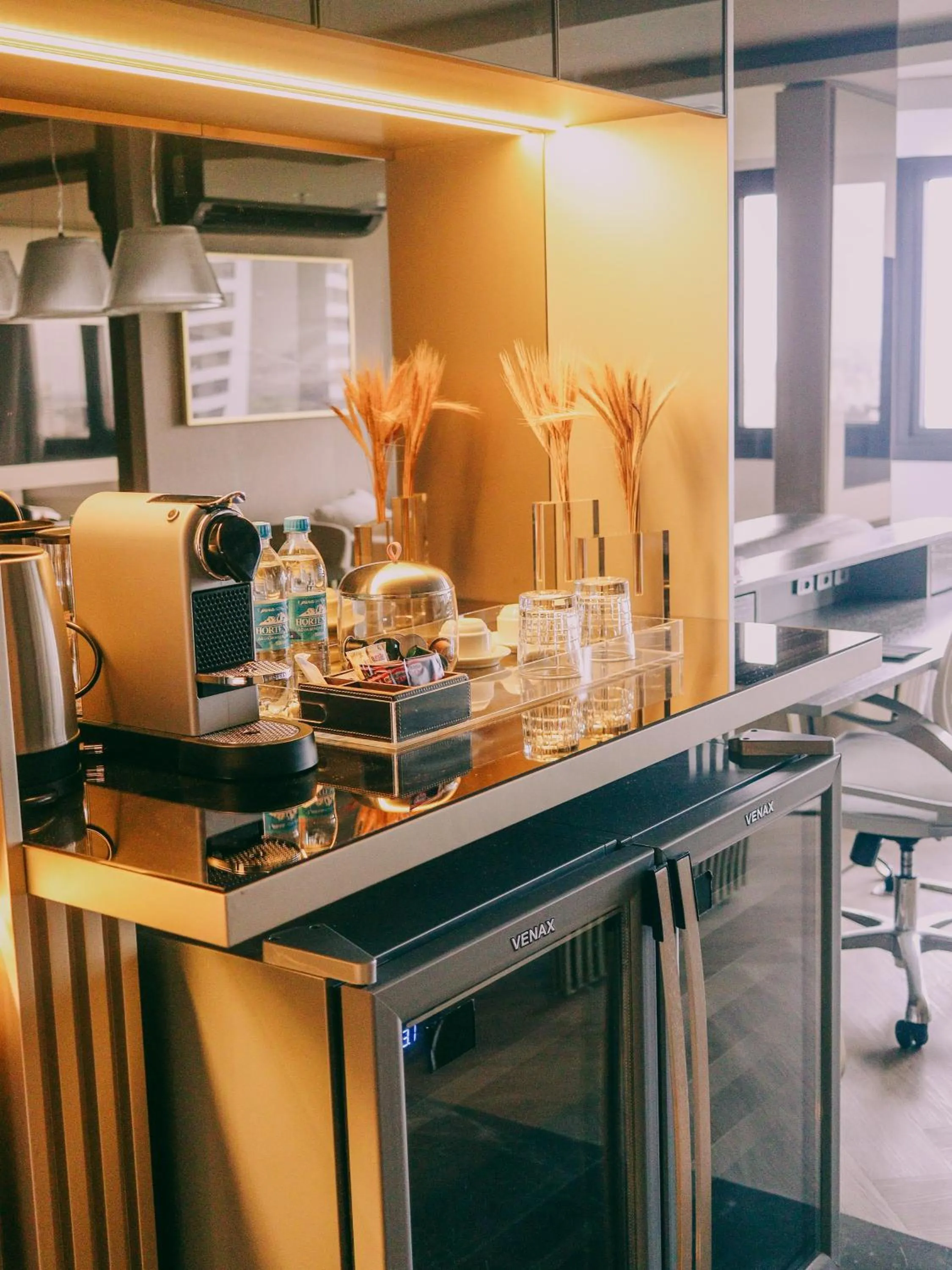 Coffee/tea facilities in ArtHotel Transamerica Collection