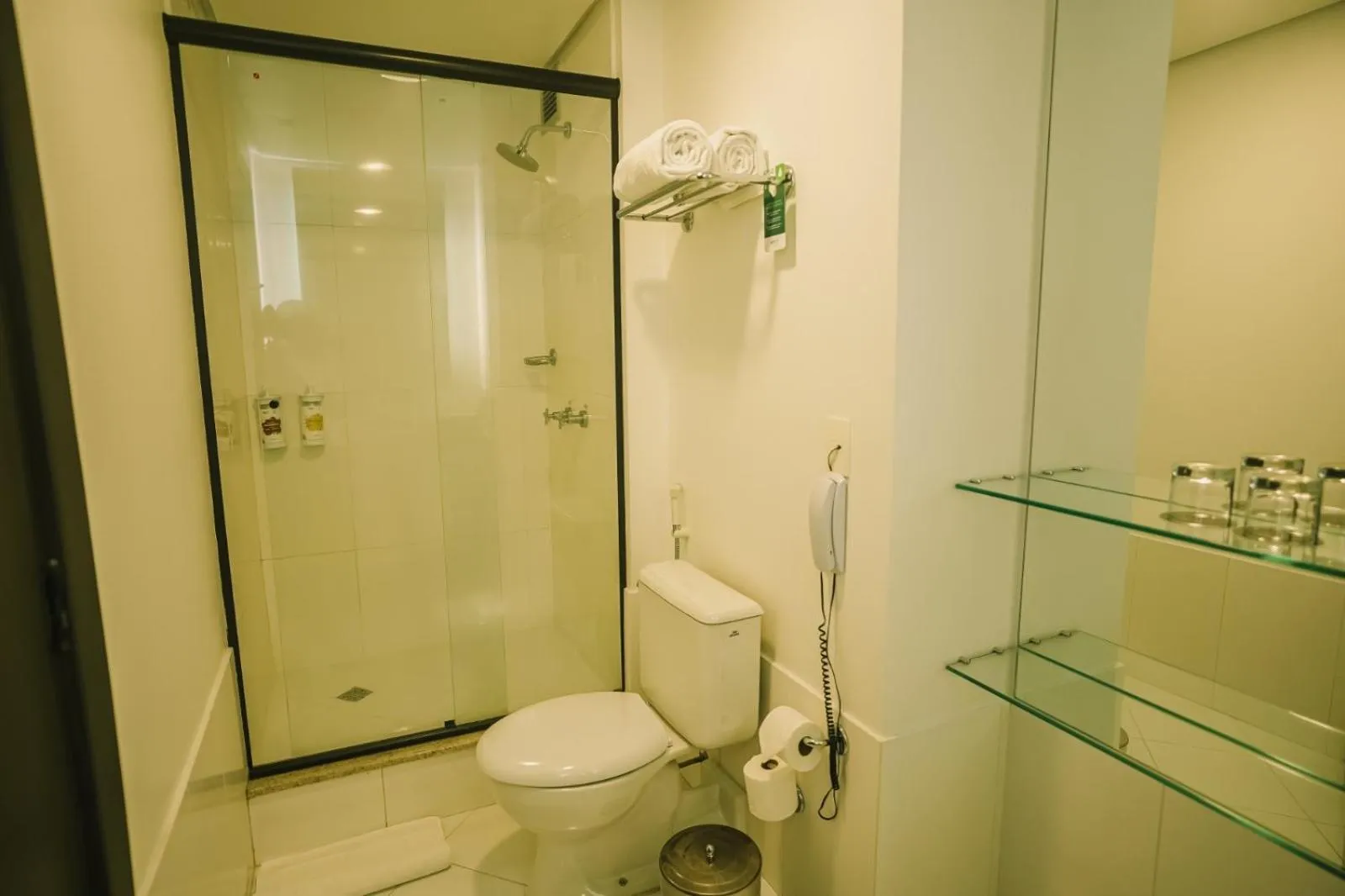 Bathroom in ArtHotel Transamerica Collection