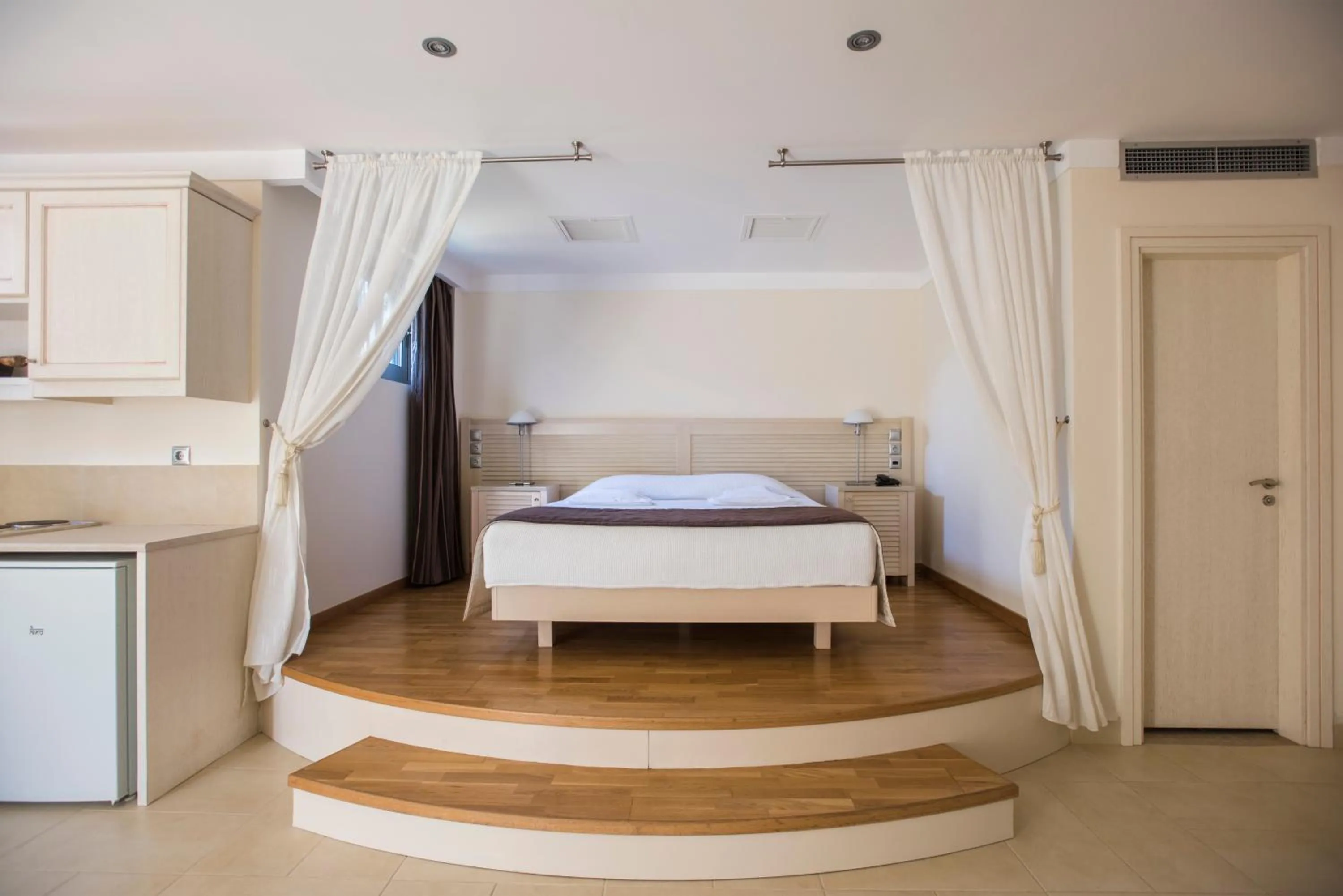 Bed in Almiriki Chios Rooms & Apartments